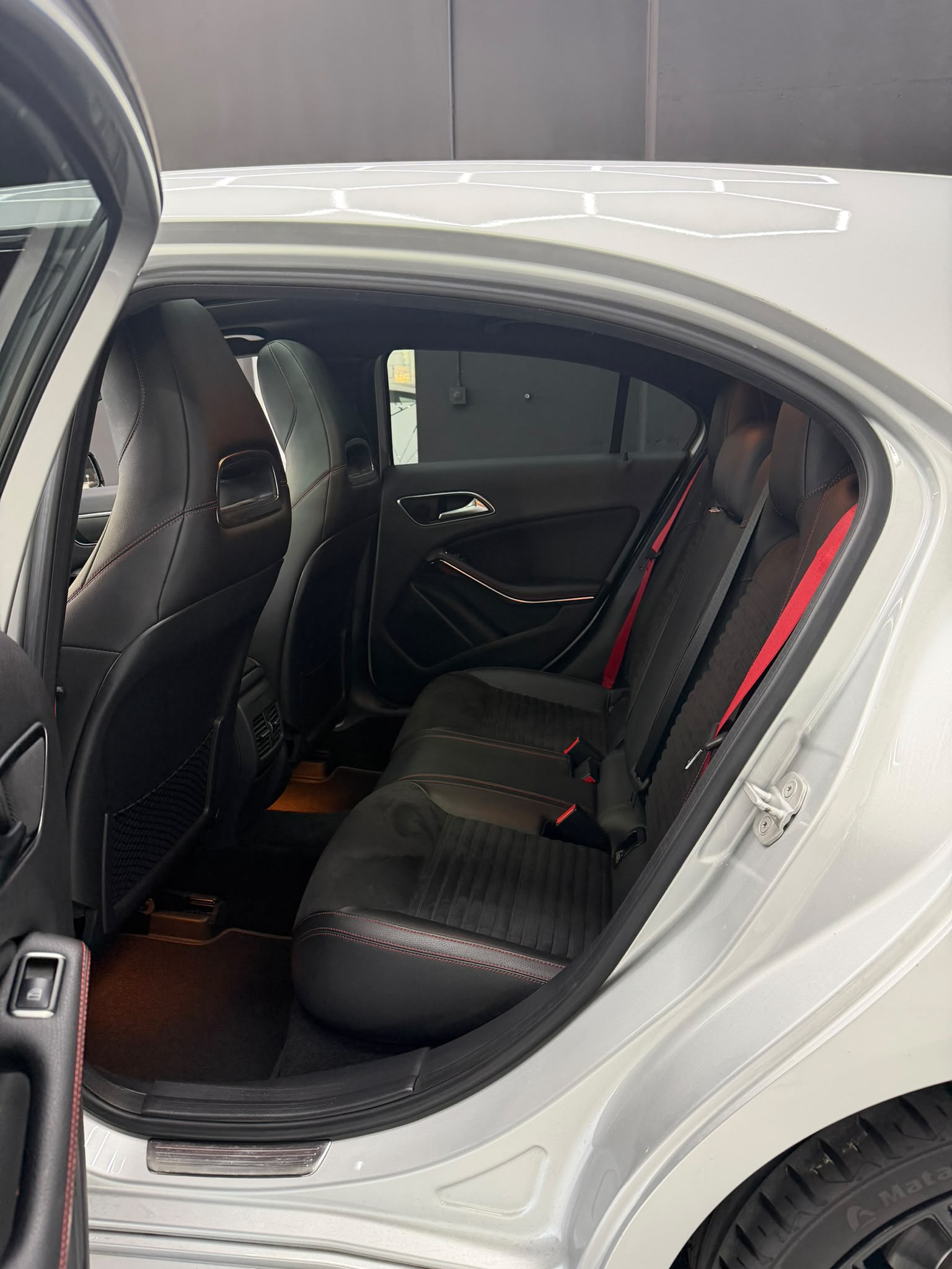 MERCEDES-BENZ A 250 Sport 7G-DCT-image-6