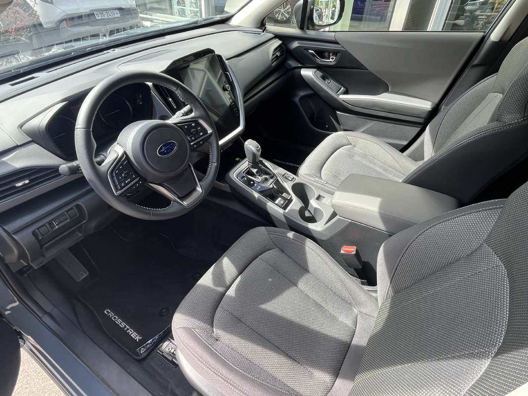 SUBARU Crosstrek 2.0i e-Boxer Swiss Plus-image-2