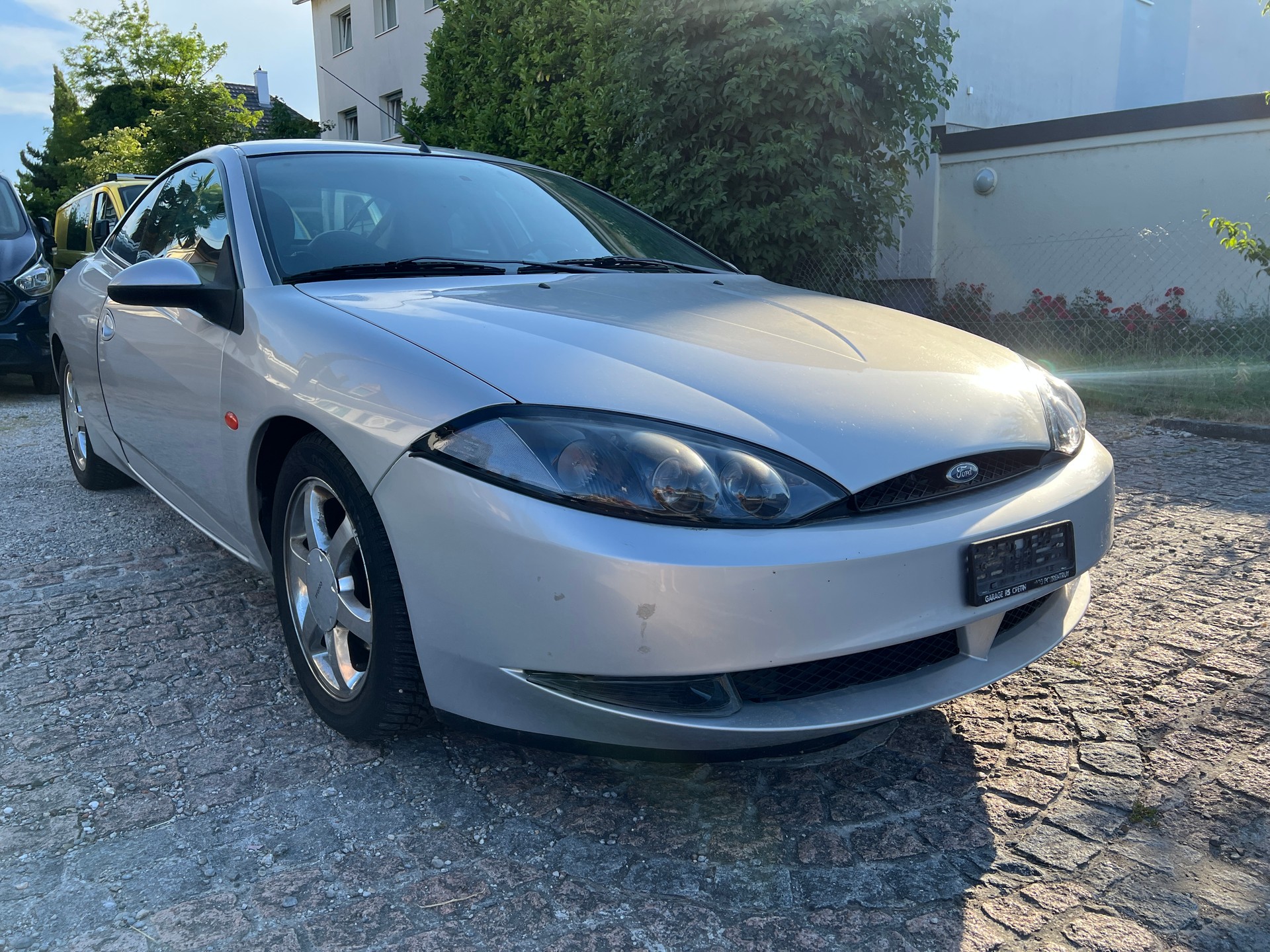 FORD Cougar 2.5i V6 24V