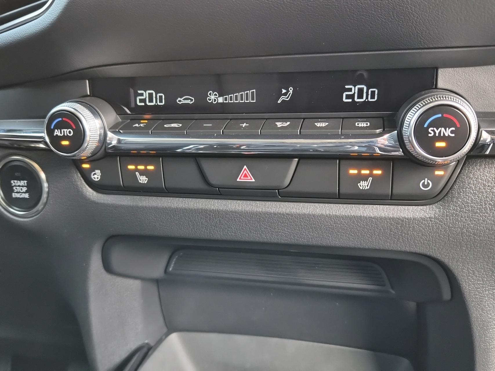 MAZDA CX-30 SKYACTIV-X 186 M Hybrid Takumi AWD AT-image-18