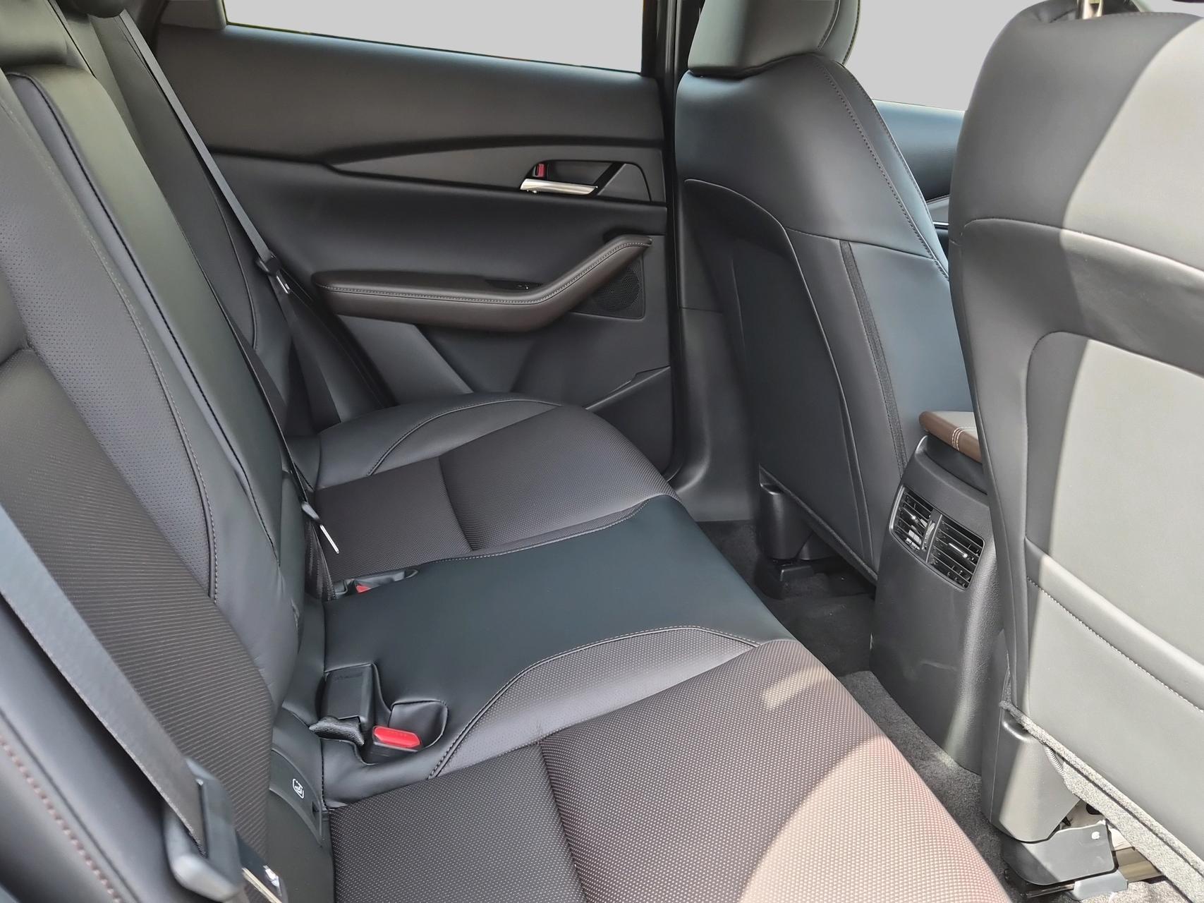 MAZDA CX-30 SKYACTIV-X 186 M Hybrid Takumi AWD AT-image-14
