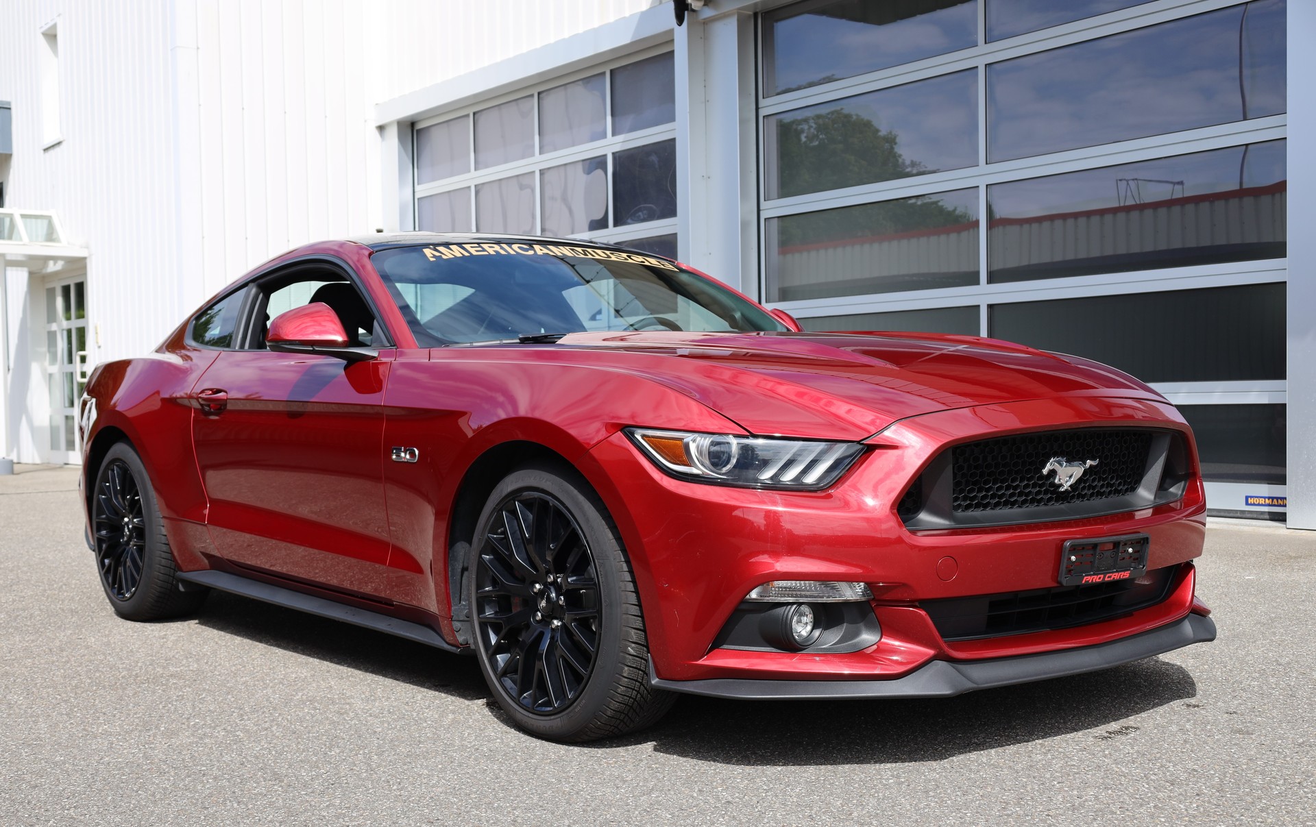 FORD Mustang Fastback 5.0 V8 GT Automat-image-3