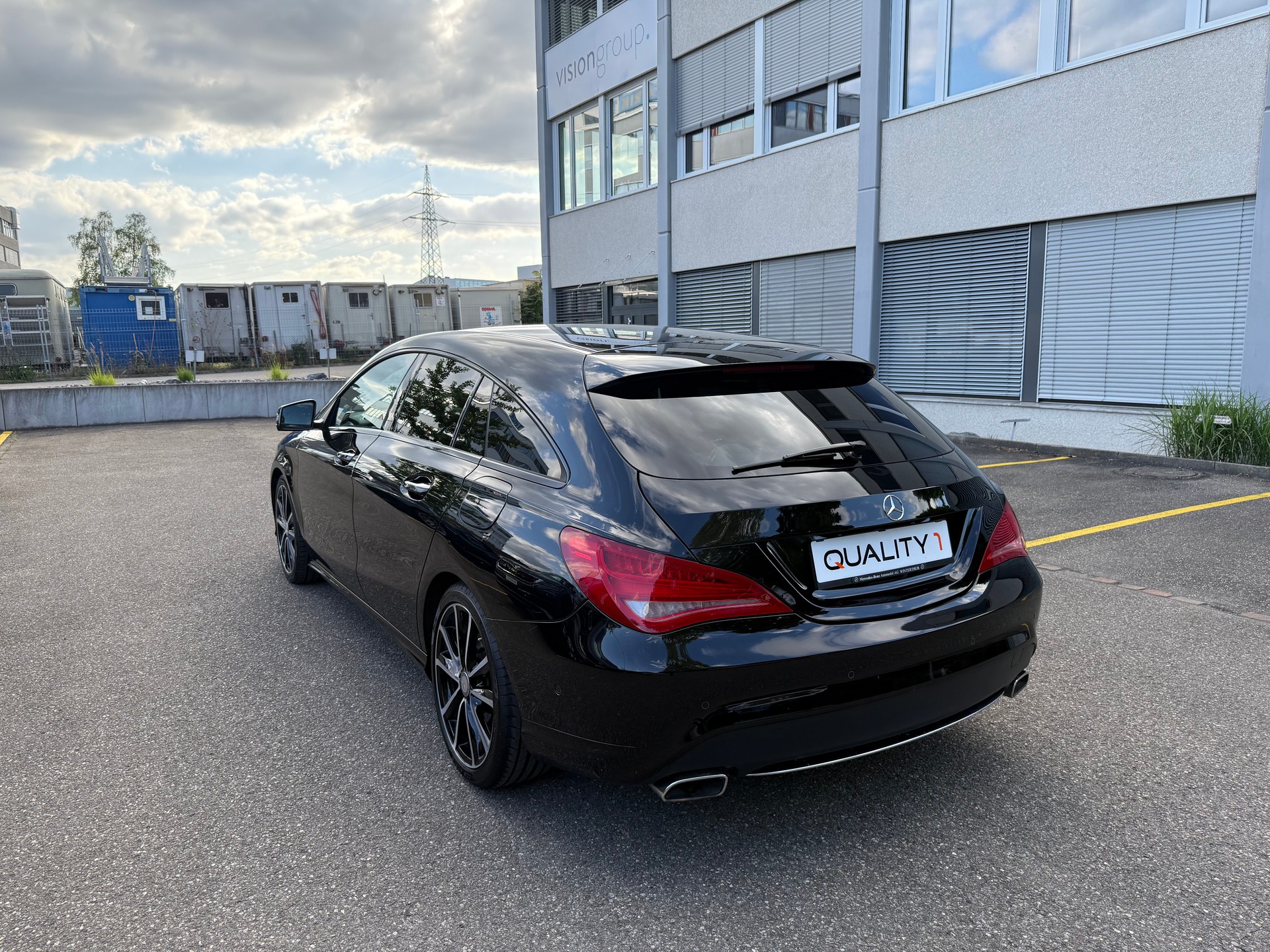 MERCEDES-BENZ CLA Shooting Brake 200 d Urban 4Matic 7G-DCT-image-3
