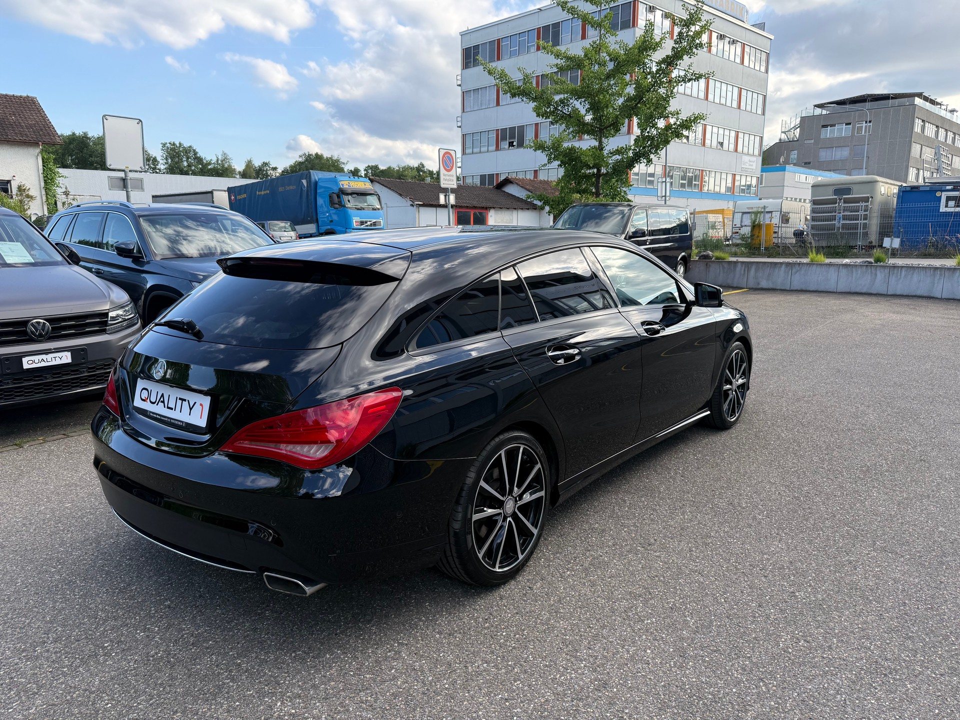 MERCEDES-BENZ CLA Shooting Brake 200 d Urban 4Matic 7G-DCT-image-5