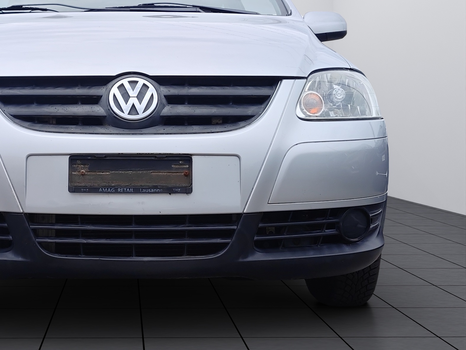 VW Fox 1.2-showroom-element-3