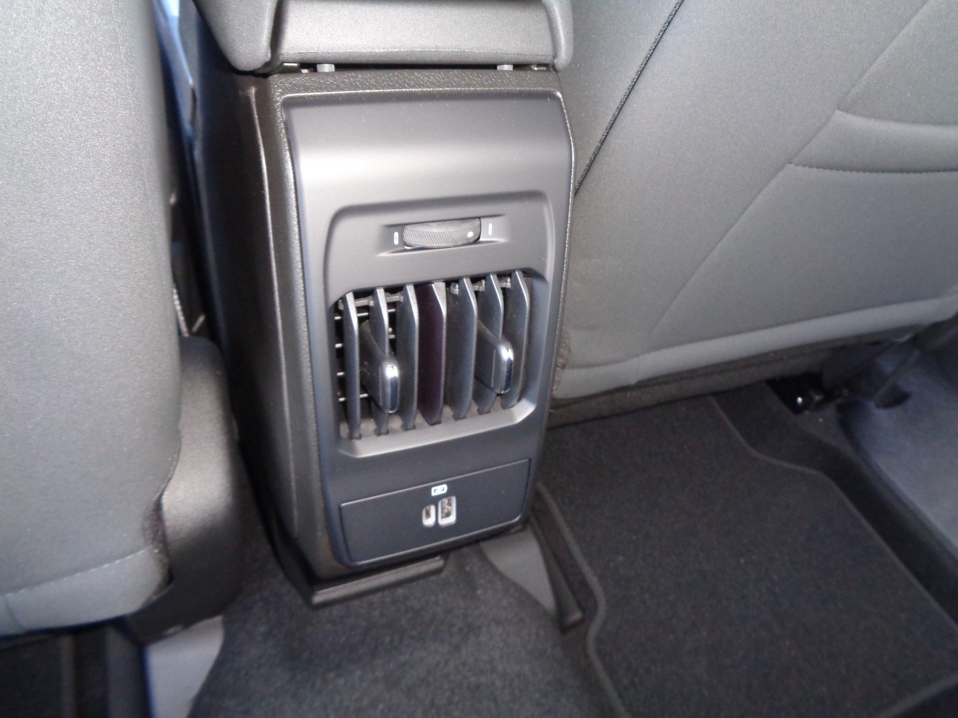 ALFA ROMEO Tonale 1.5 48V Hybrid Sprint Edition-image-15