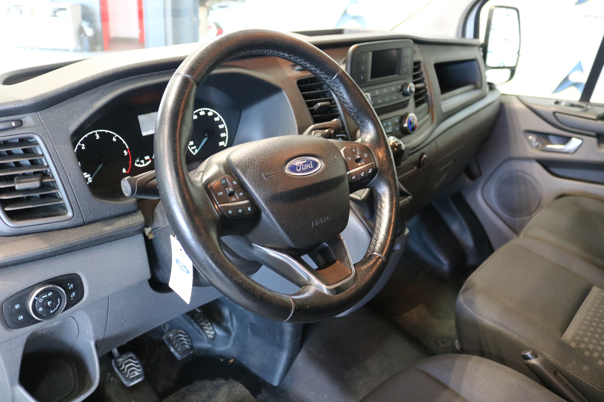 FORD Transit Custom Van 280 L1H1 Ambiente-showroom-element-1