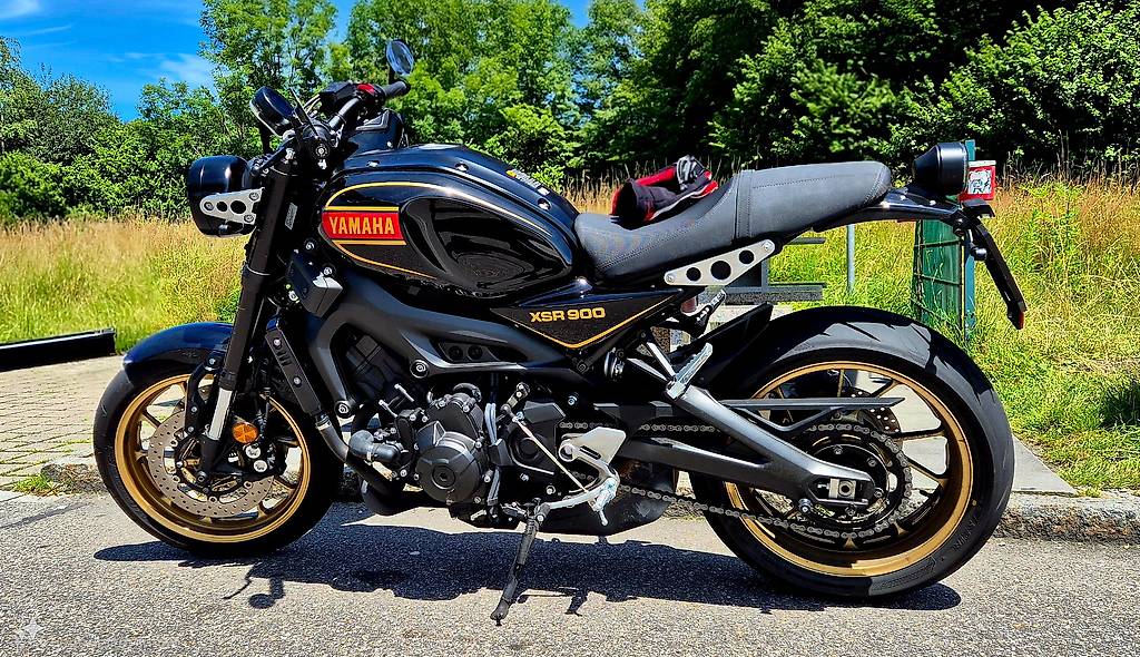 YAMAHA XSR 900 80 Black-image-0