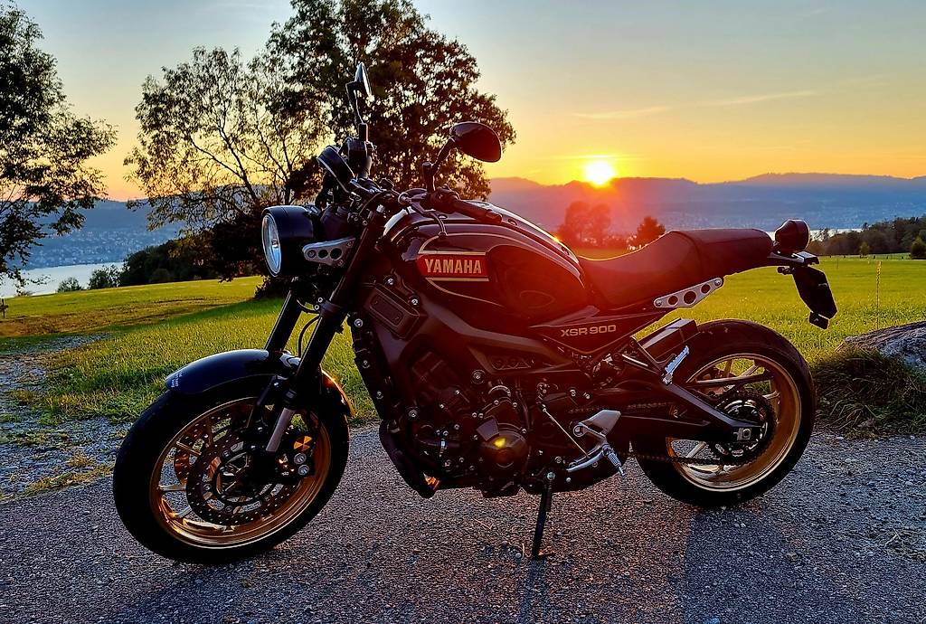 YAMAHA XSR 900 80 Black-image-2