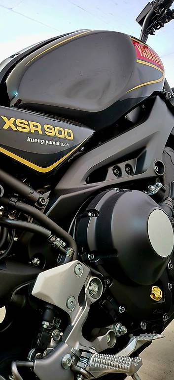 YAMAHA XSR 900 80 Black-image-4