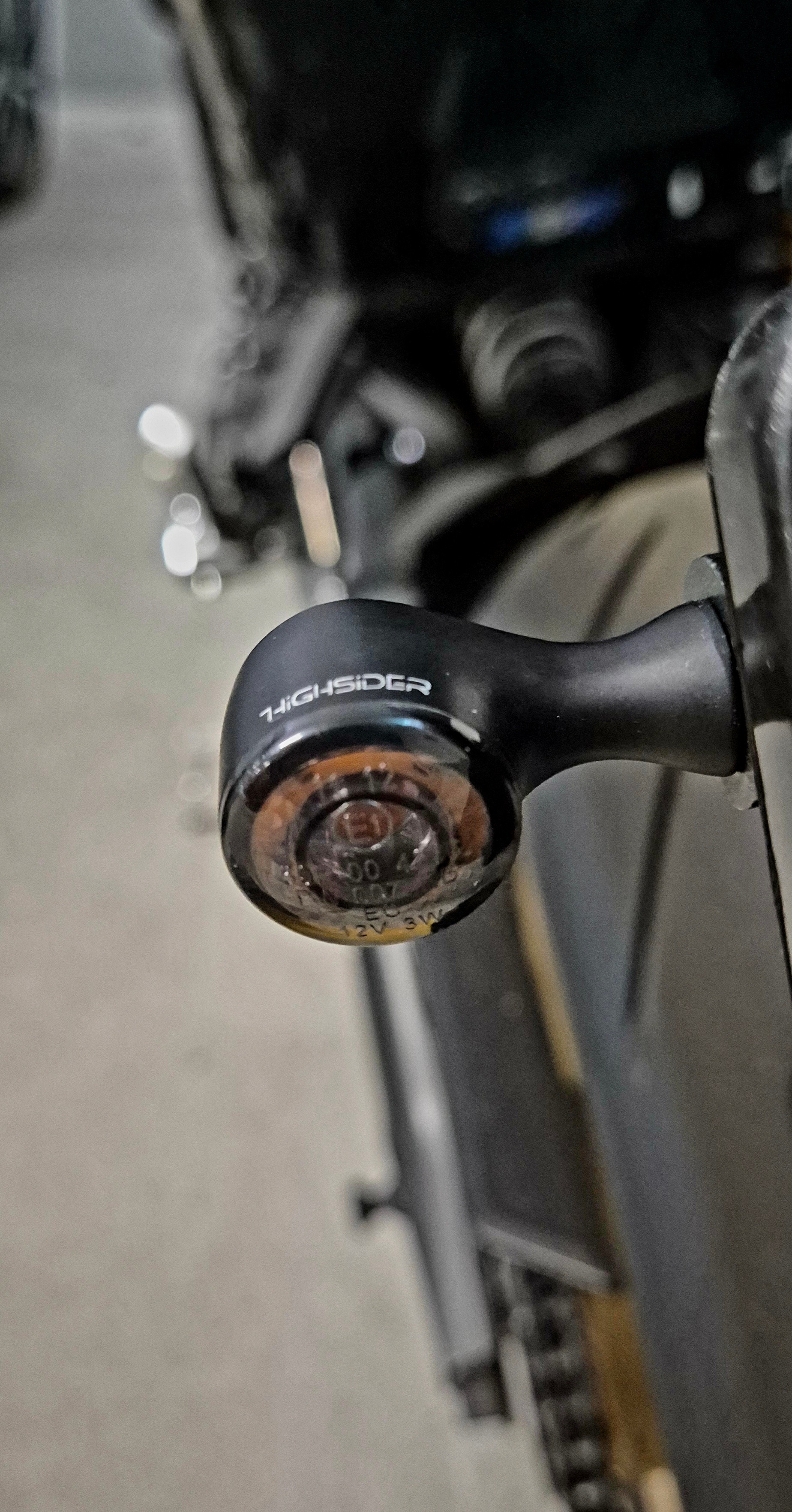 YAMAHA XSR 900 80 Black-image-7