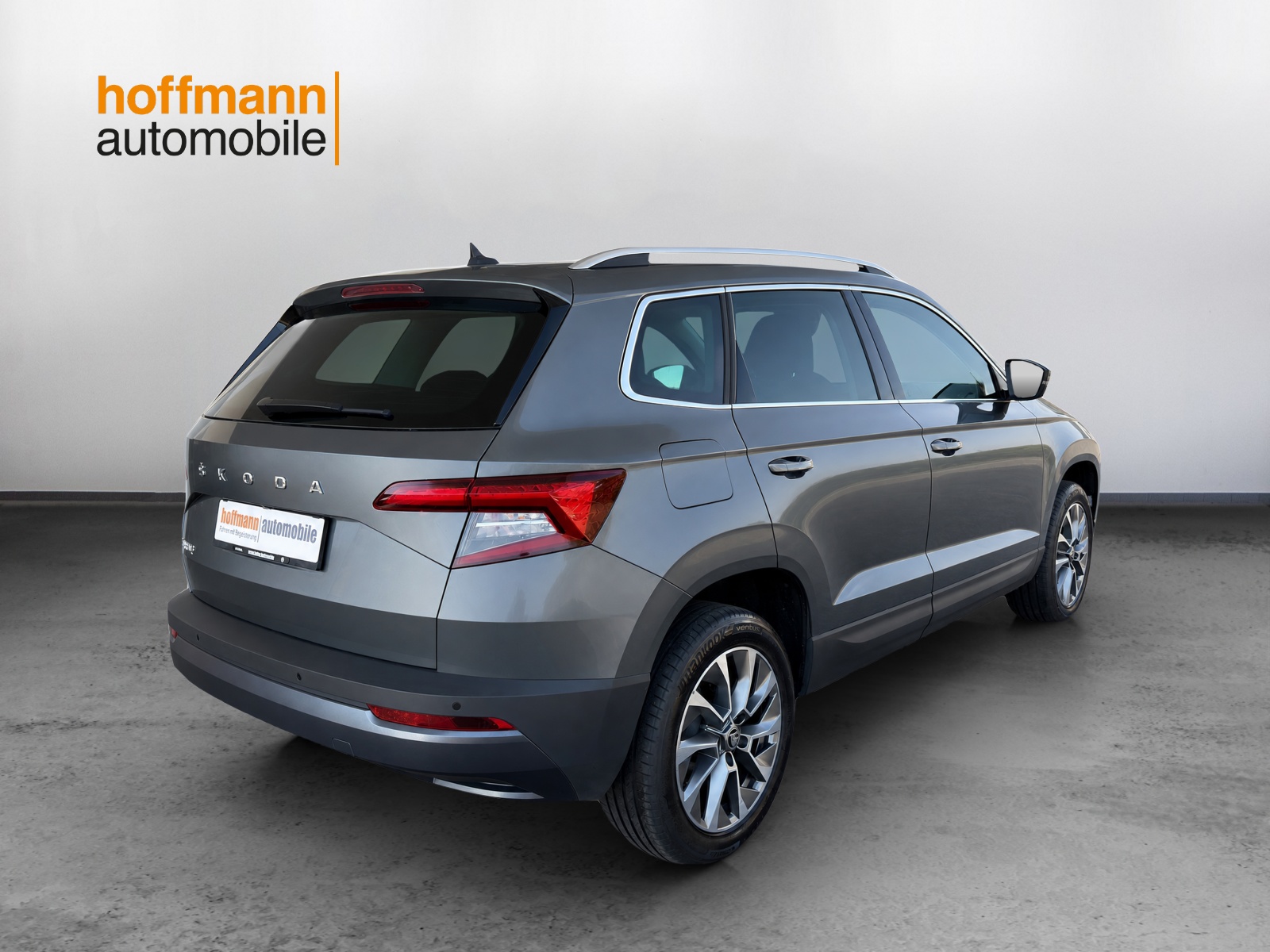 SKODA Karoq 1.5 TSI ACT Clever DSG-showroom-element-3