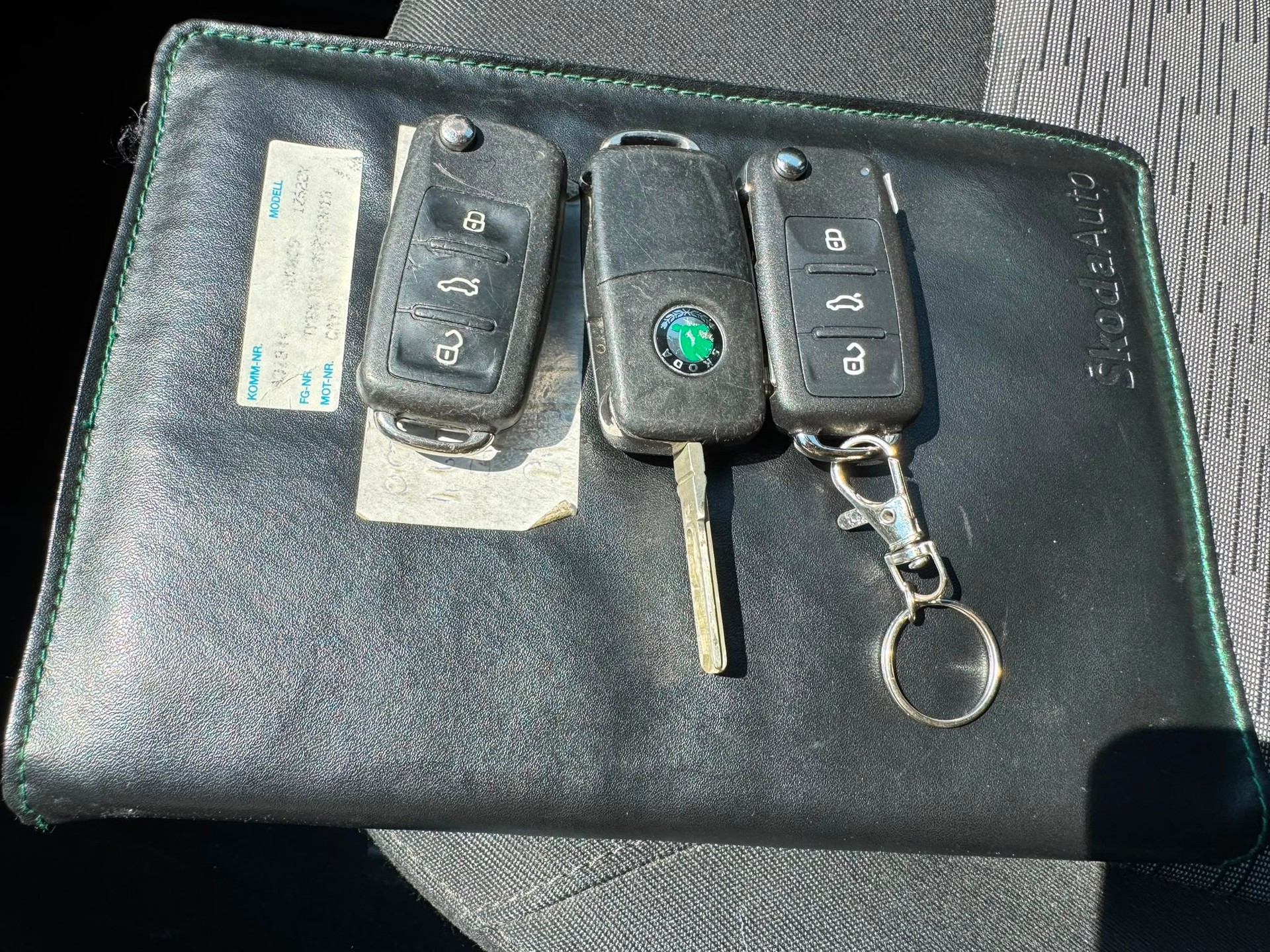 SKODA Octavia Combi 1.6 TDI Stöckli 4x4-image-11