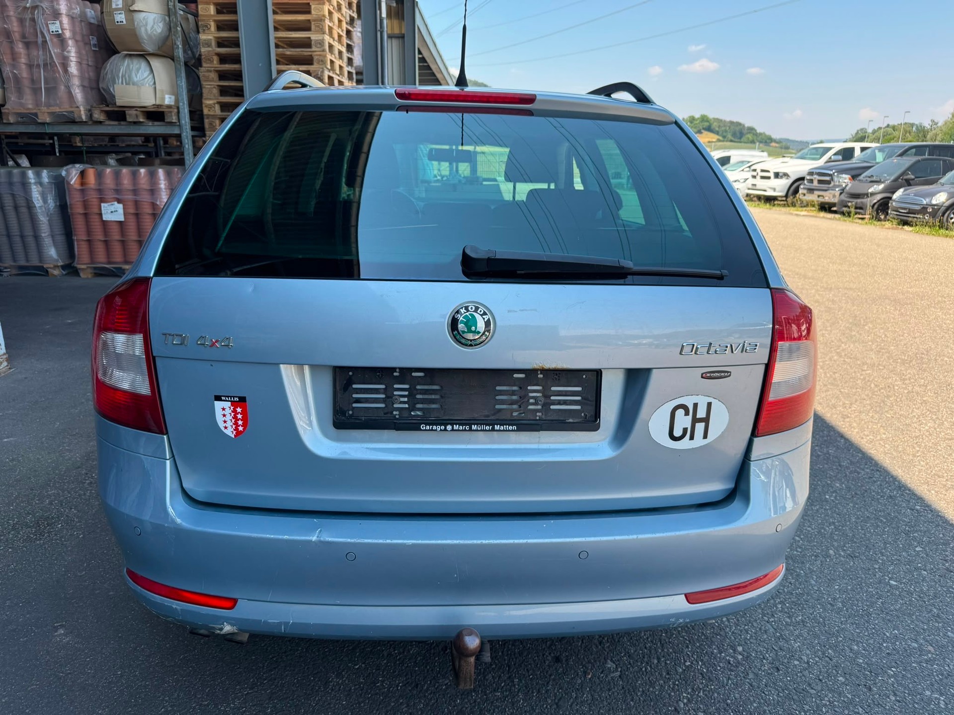 SKODA Octavia Combi 1.6 TDI Stöckli 4x4-image-3
