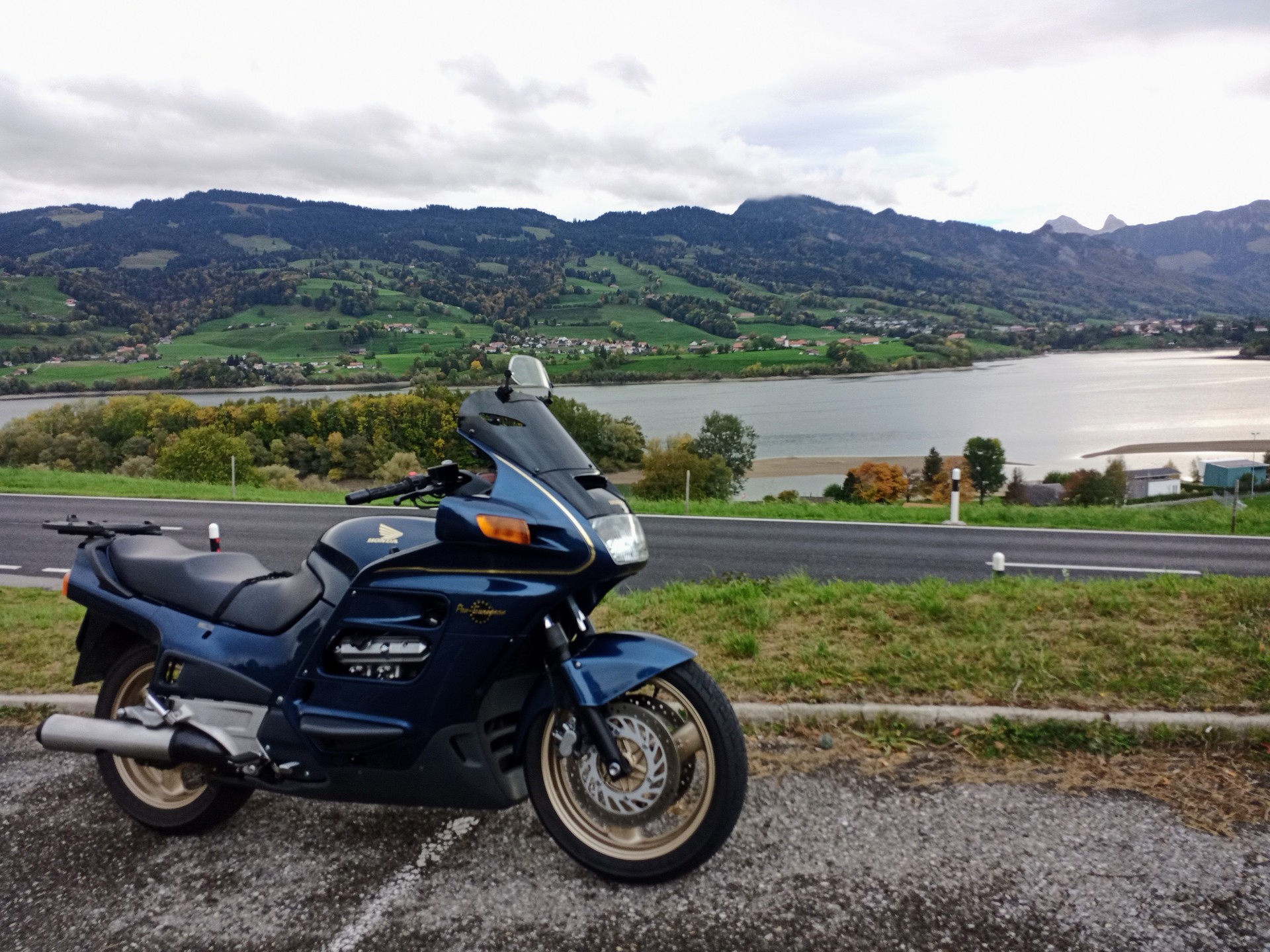 HONDA ST 1100 Pan-European-image-2