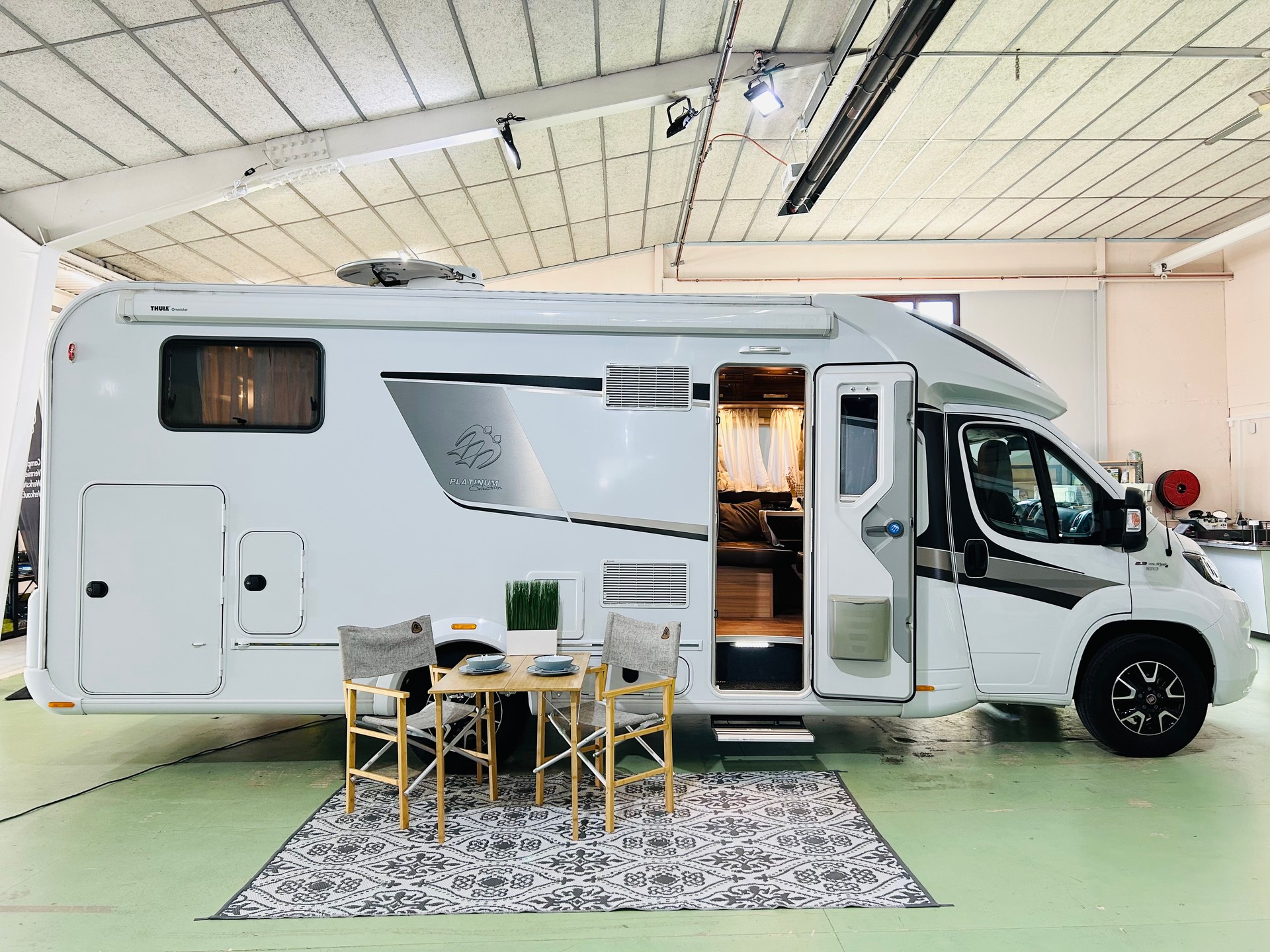 KNAUS Sun TI 700 MEG Platinum-image-4