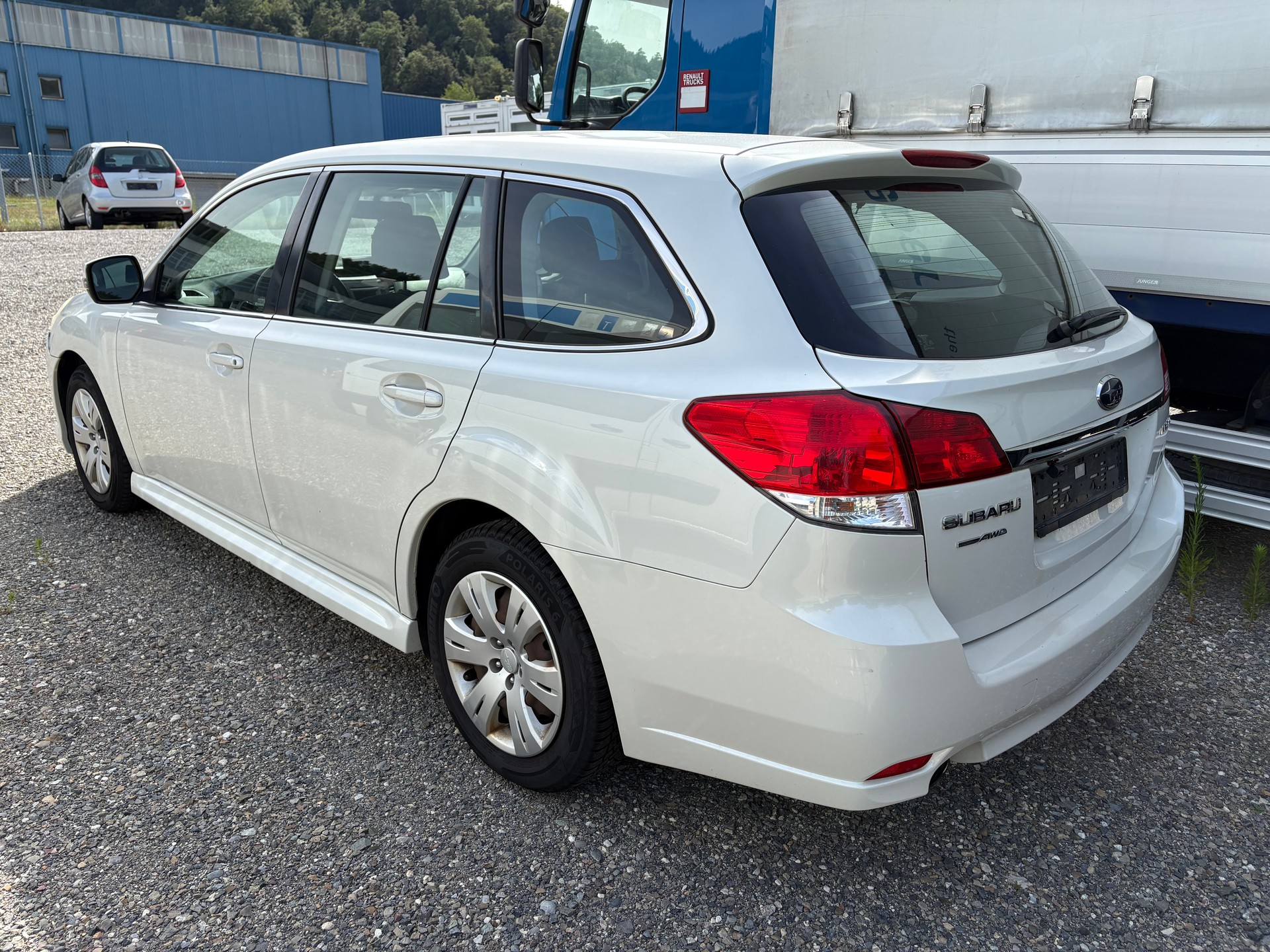 SUBARU Legacy 2.0i Swiss AWD Lineartronic-image-3