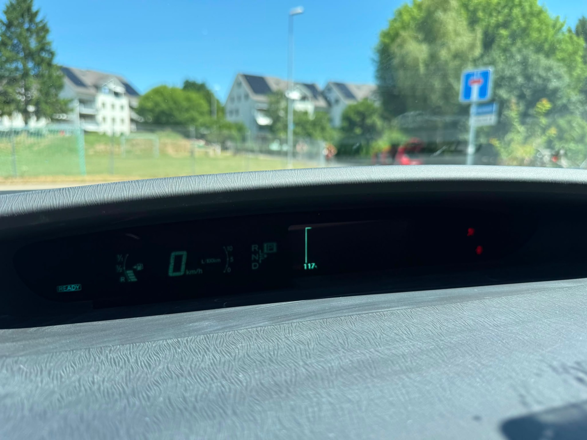TOYOTA Prius 1.8 16V HSD-image-13