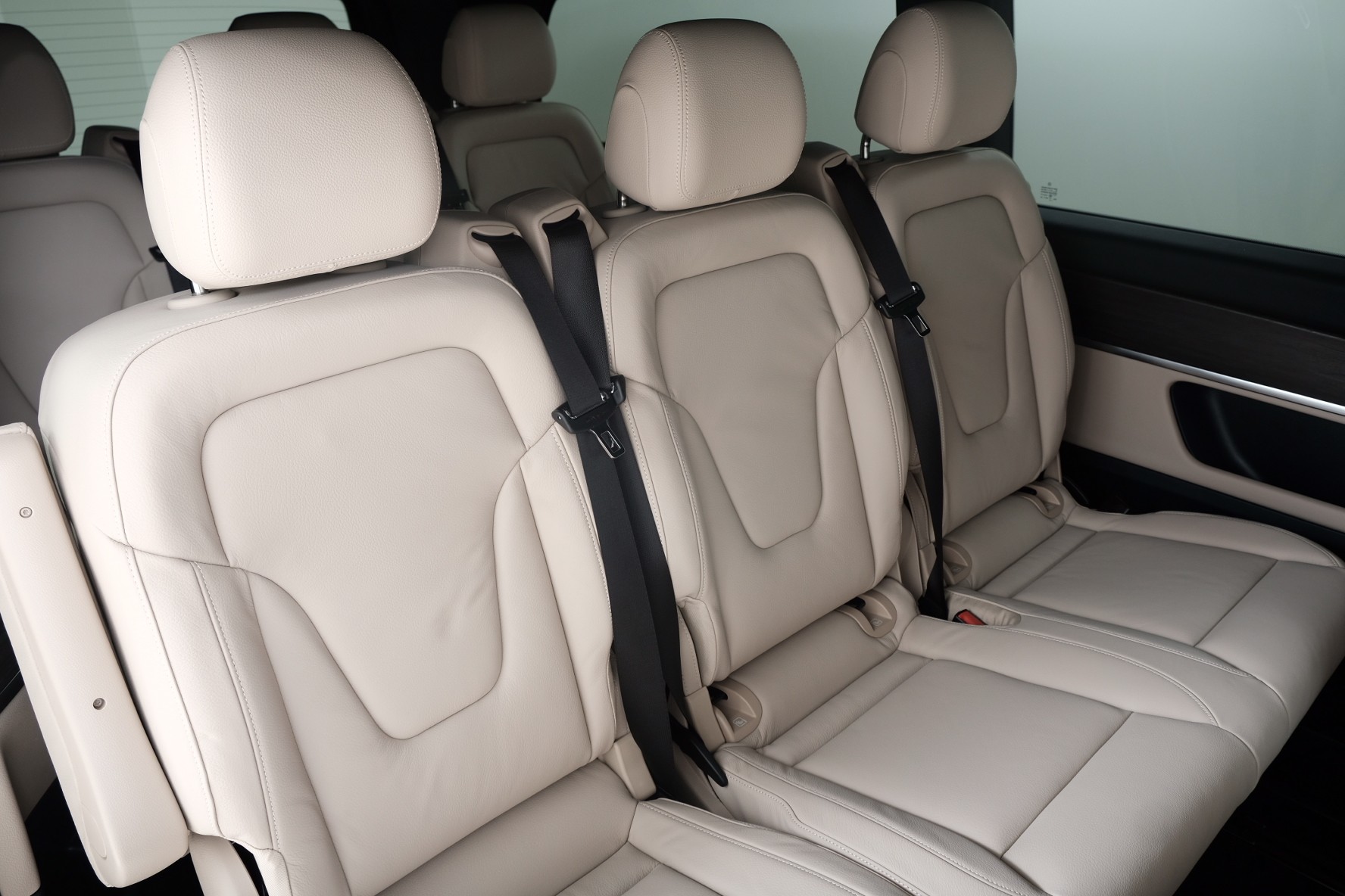 MERCEDES-BENZ V 250 d extralang 4Matic Avantgarde 9G-Tronic-image-11