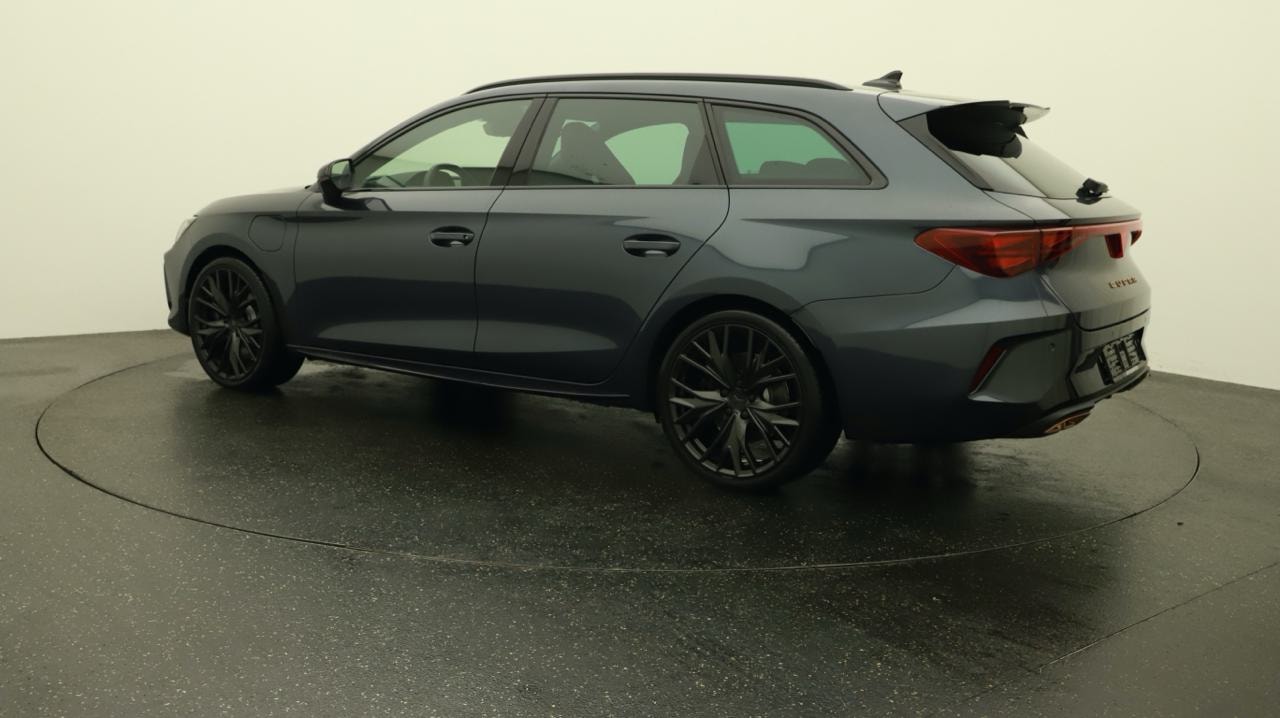 CUPRA LEON ST 1.5 e-HYBRID pHEV VZ Black Edition-showroom-element-2