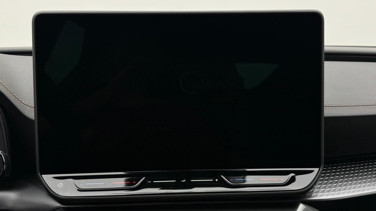 CUPRA LEON ST 1.5 e-HYBRID pHEV VZ Black Edition-image-7