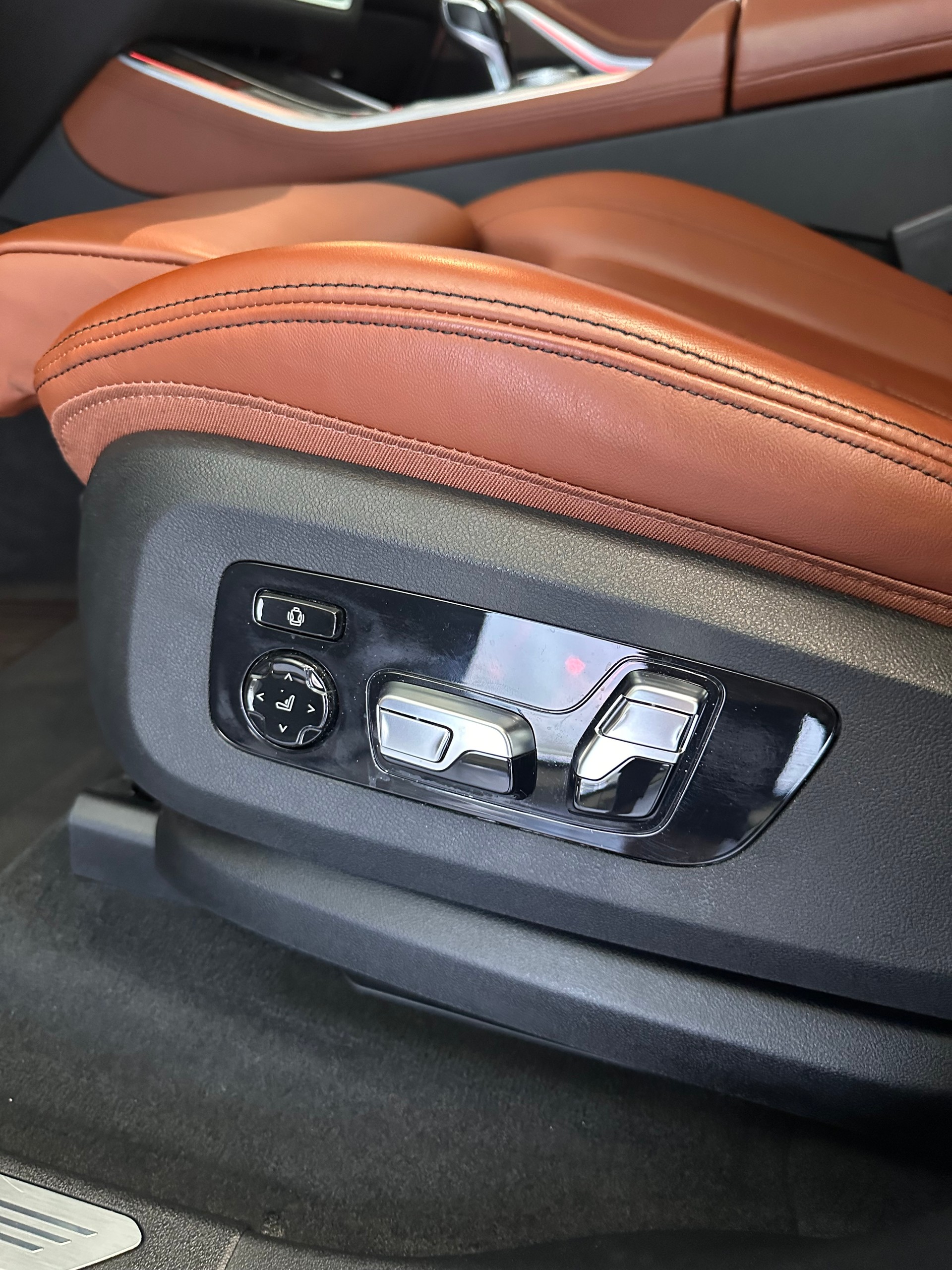 BMW X5 40i xDrive-image-18