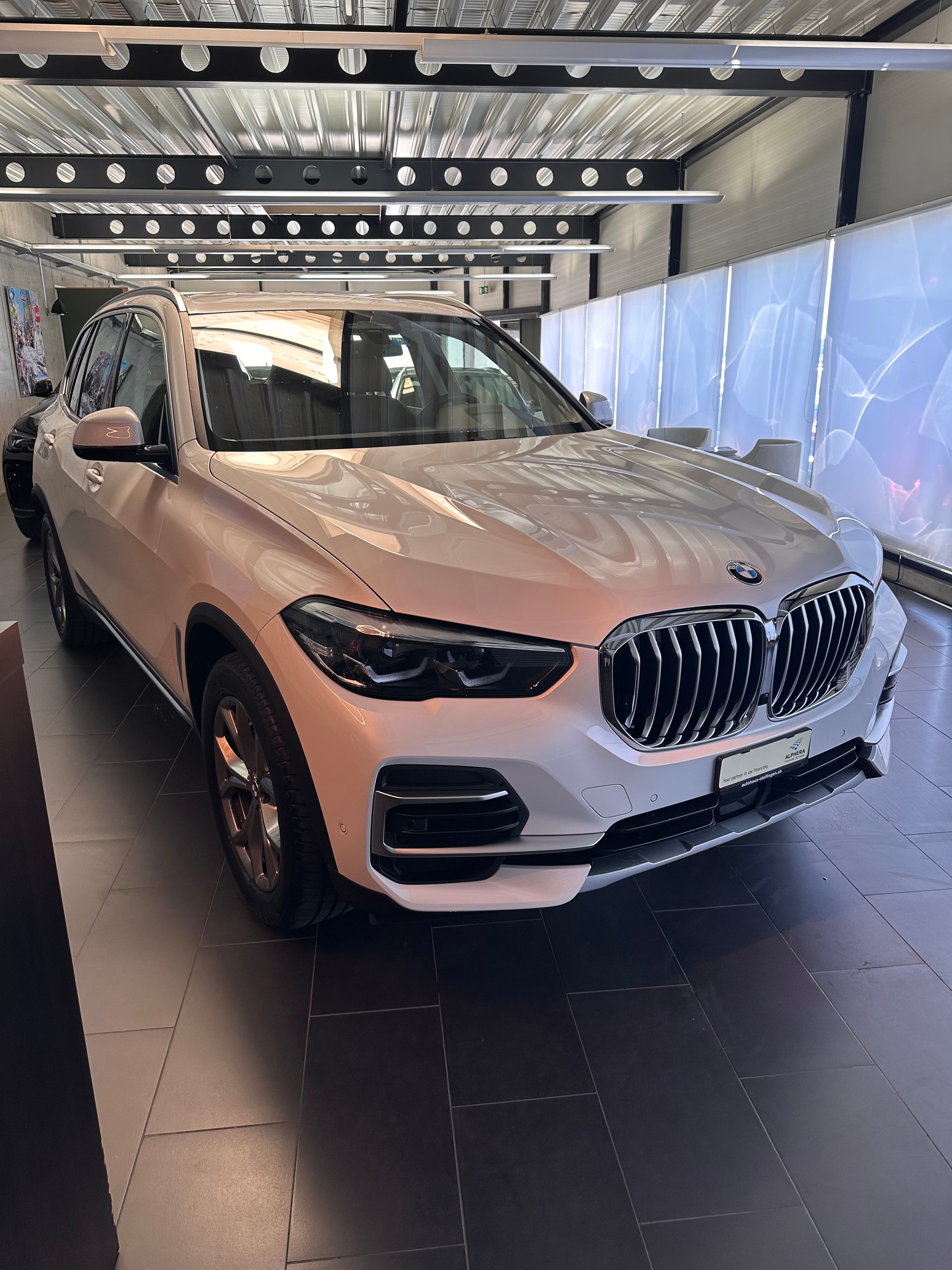 BMW X5 40i xDrive-showroom-element-1