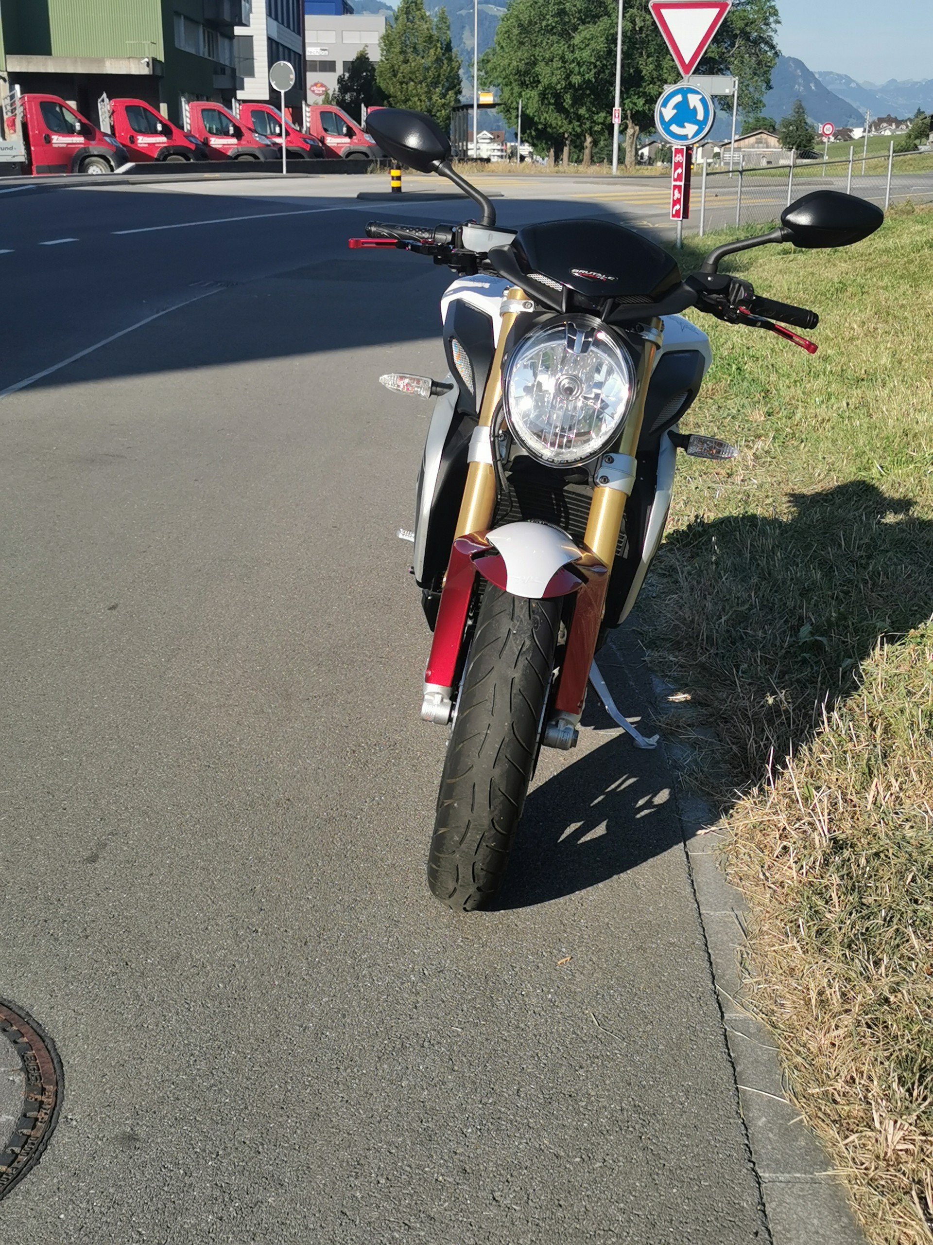 MV AGUSTA B3 Brutale 800 RR ABS-image-2