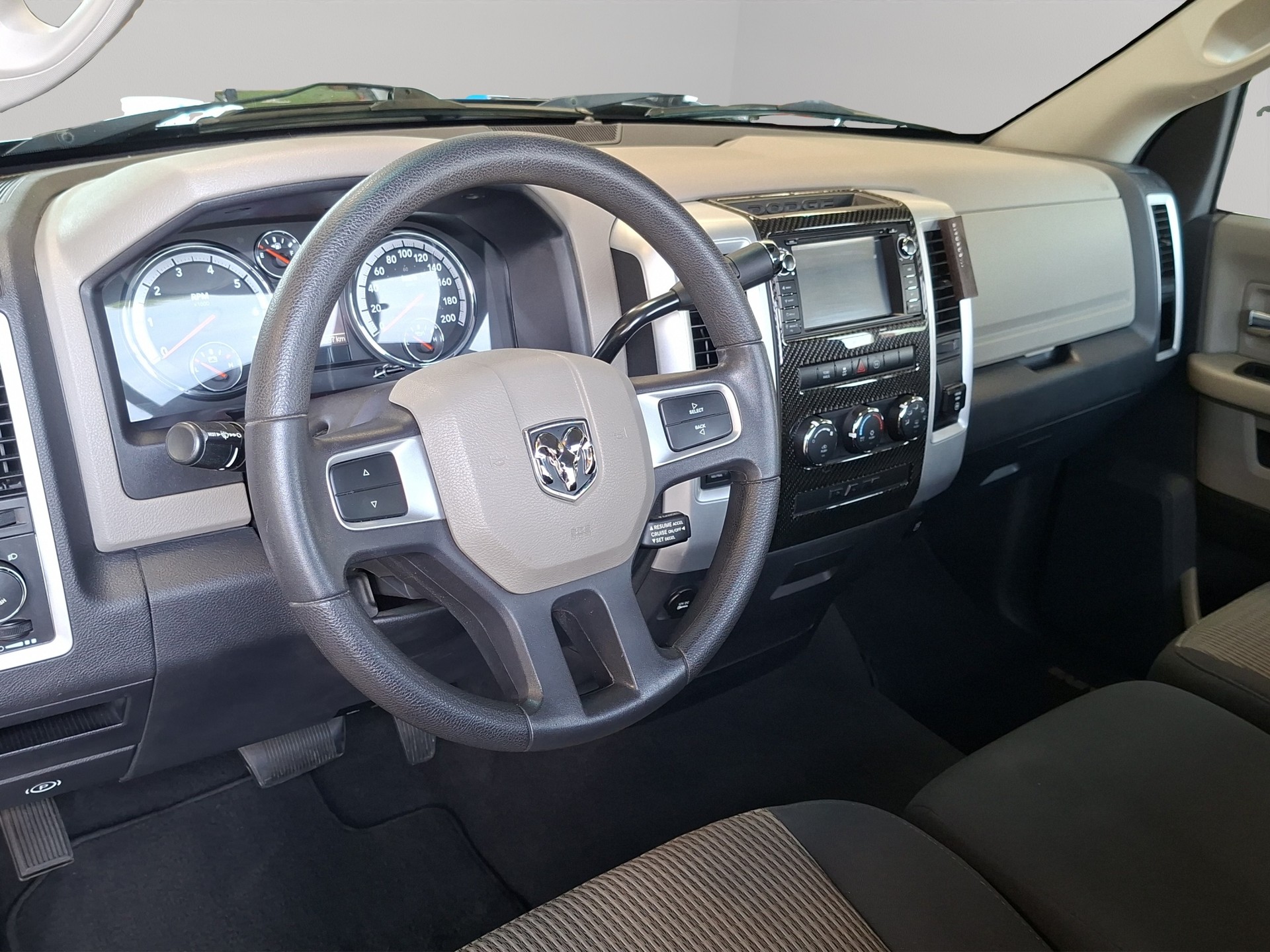 DODGE 1500 5.7 Hemi V8 Singel Cab-image-11