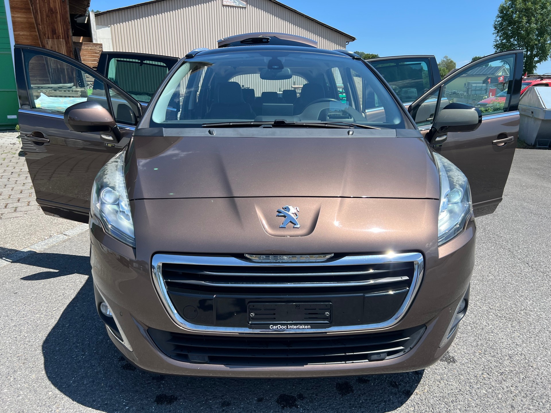 PEUGEOT 5008 1.6 16V T Active-image-6