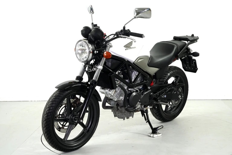 HONDA VTR 250-image-2