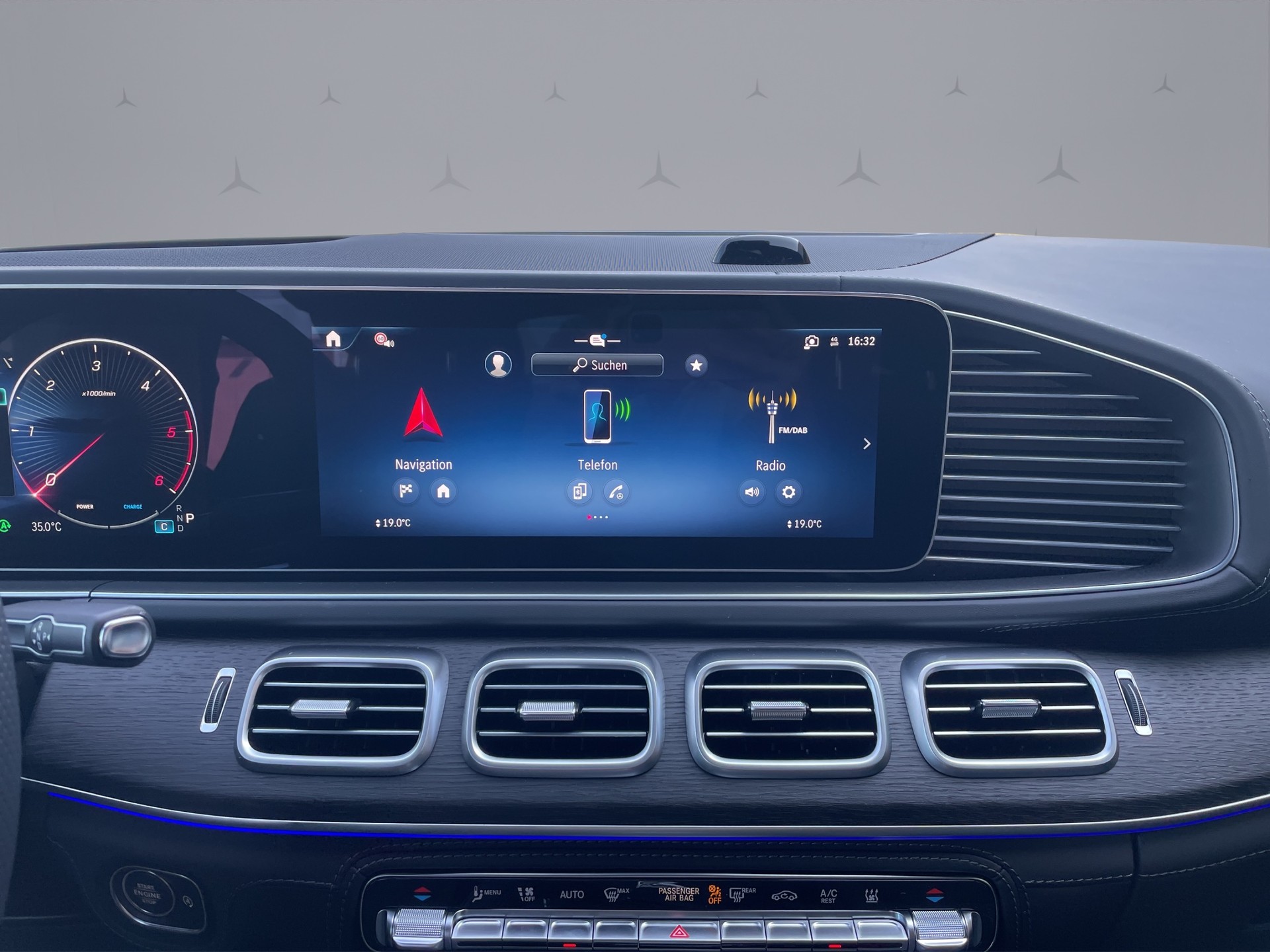 MERCEDES-BENZ GLS 450 d AMG Line 4matic-image-14