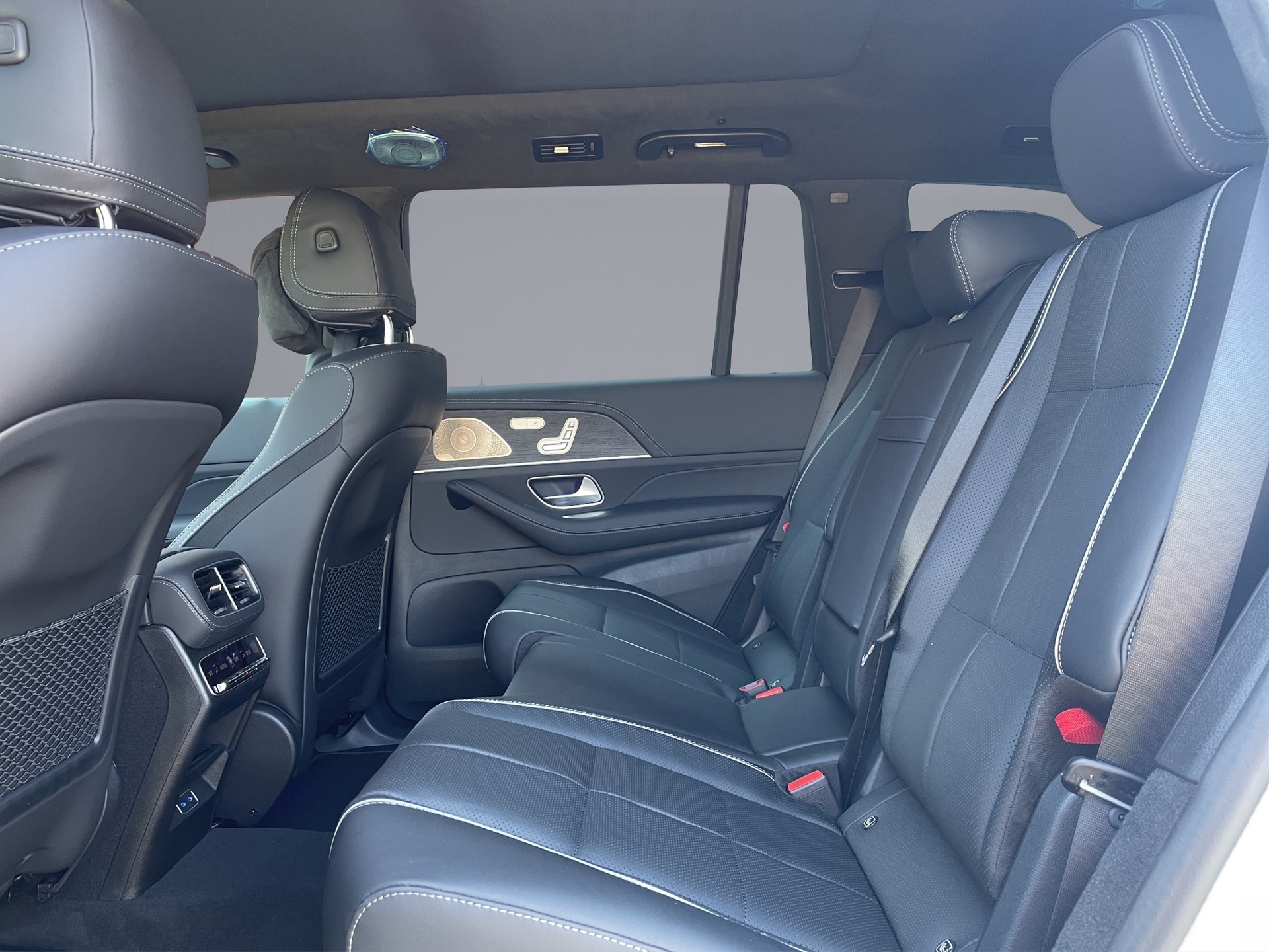 MERCEDES-BENZ GLS 450 d AMG Line 4matic-image-11