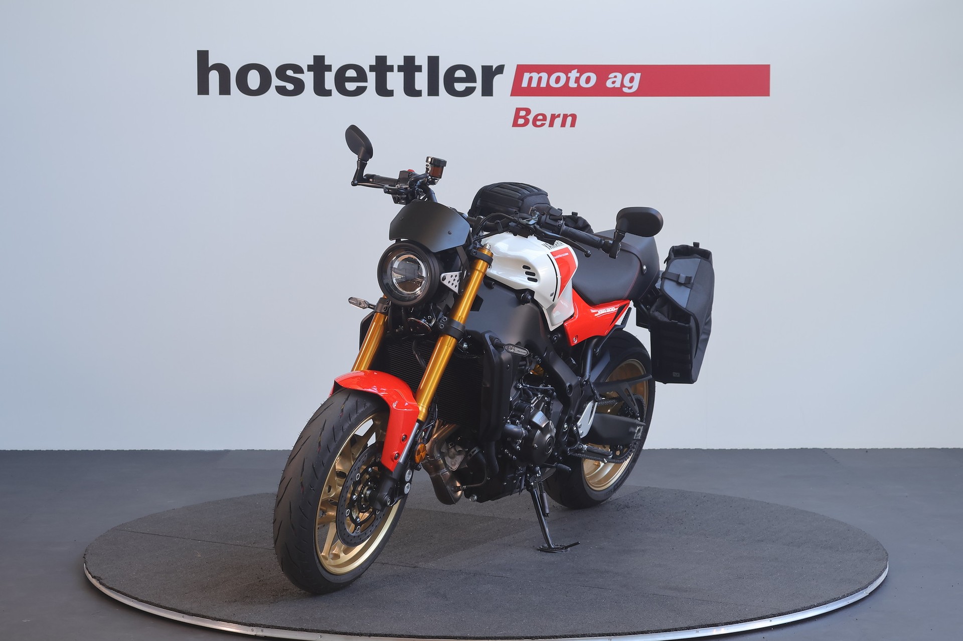YAMAHA XSR 900-image-5