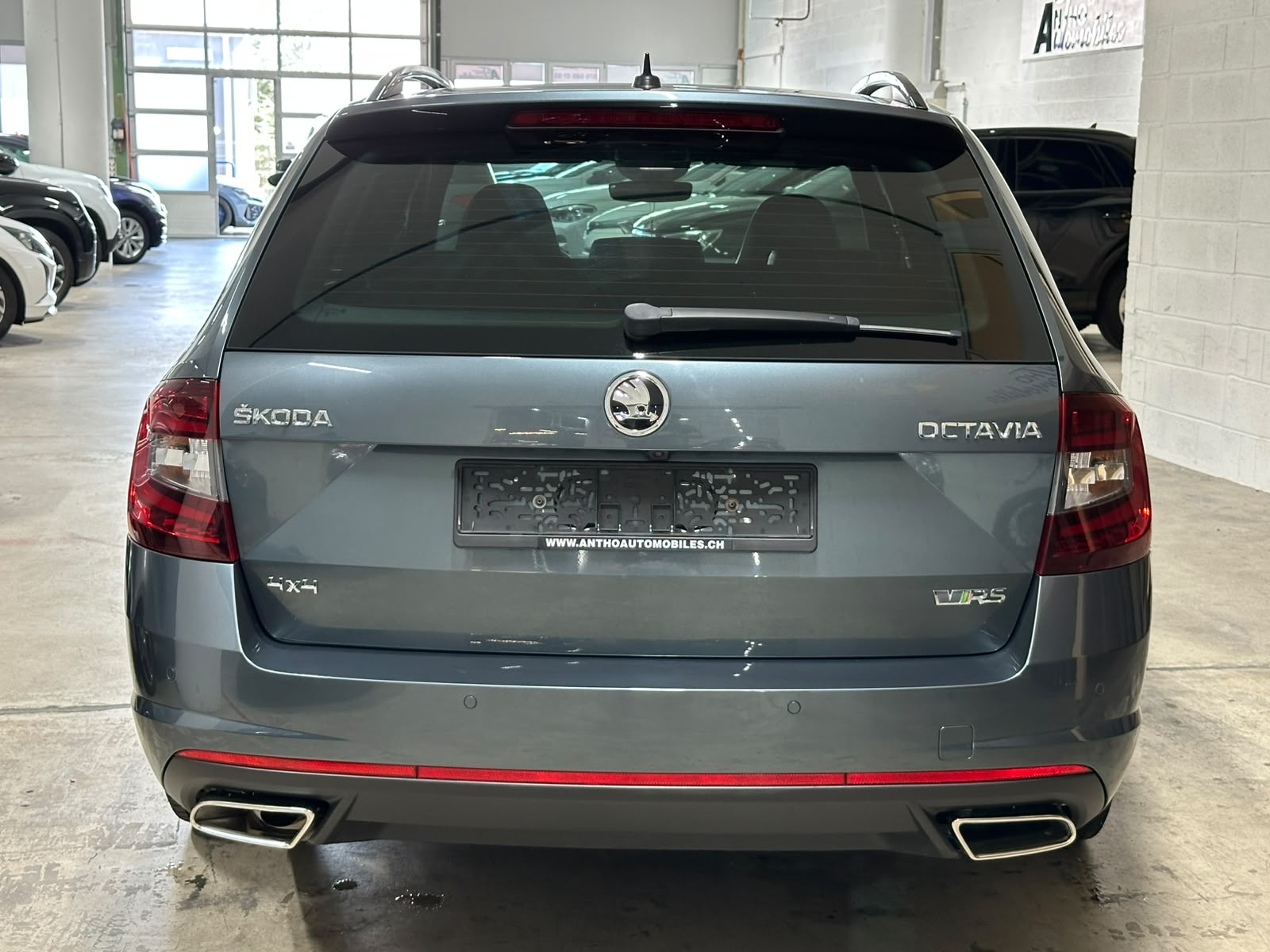 SKODA Octavia Combi 2.0 TDI RS 4x4 DSG-image-5