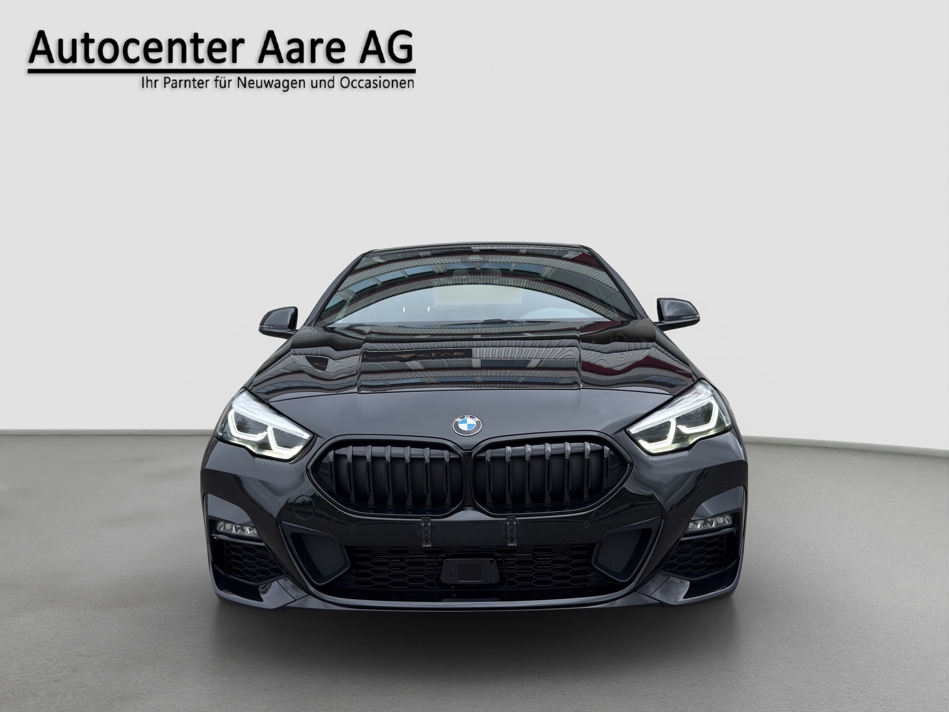 BMW 218i Gran Coupé M Sport-showroom-element-1