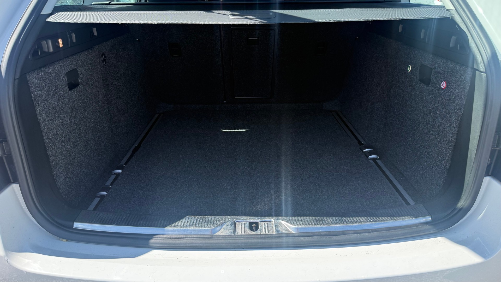 SKODA Superb Combi 1.8 TSI Ambition 4x4-image-23