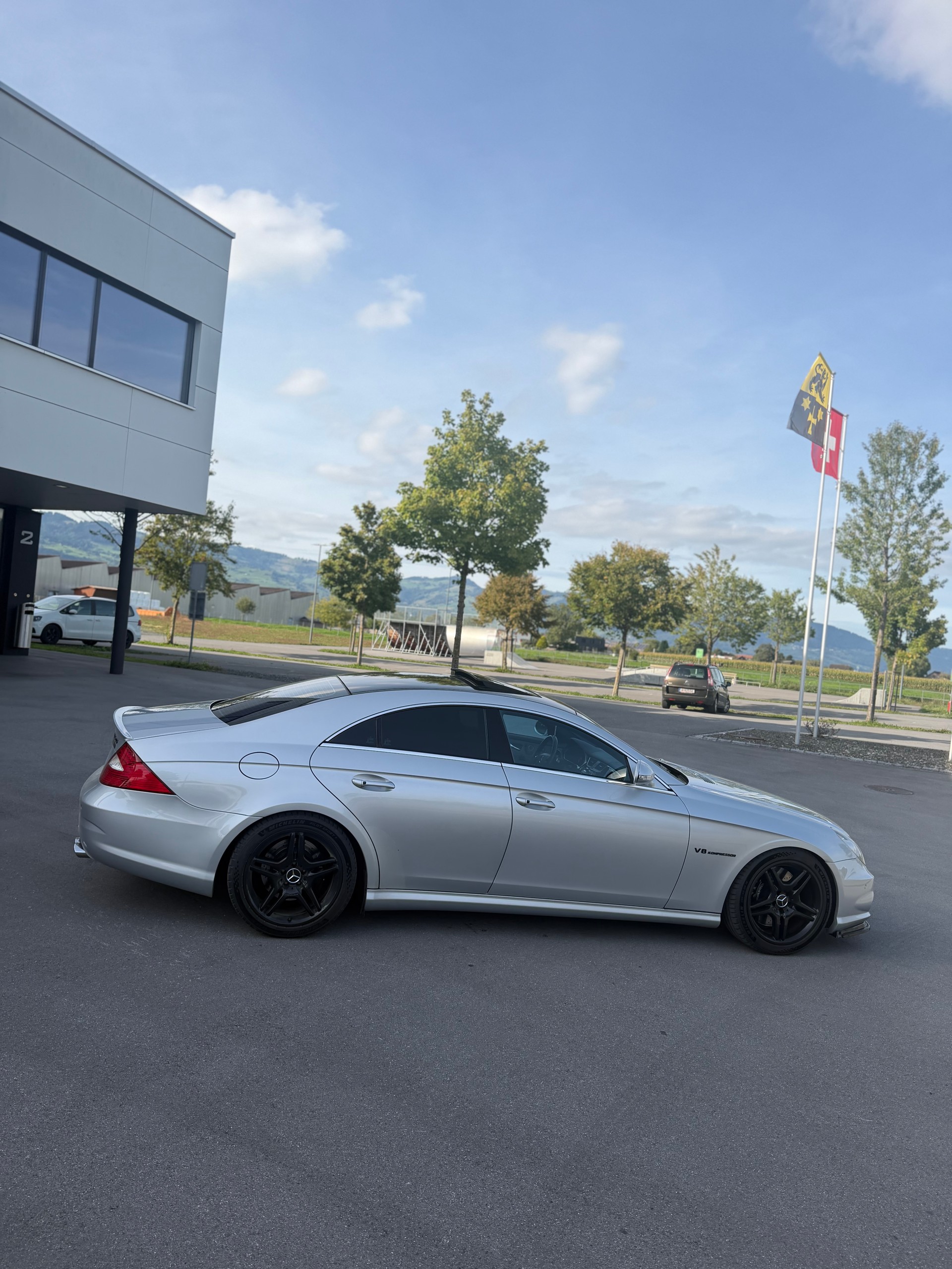 MERCEDES-BENZ CLS 55 V8 AMG-image-1