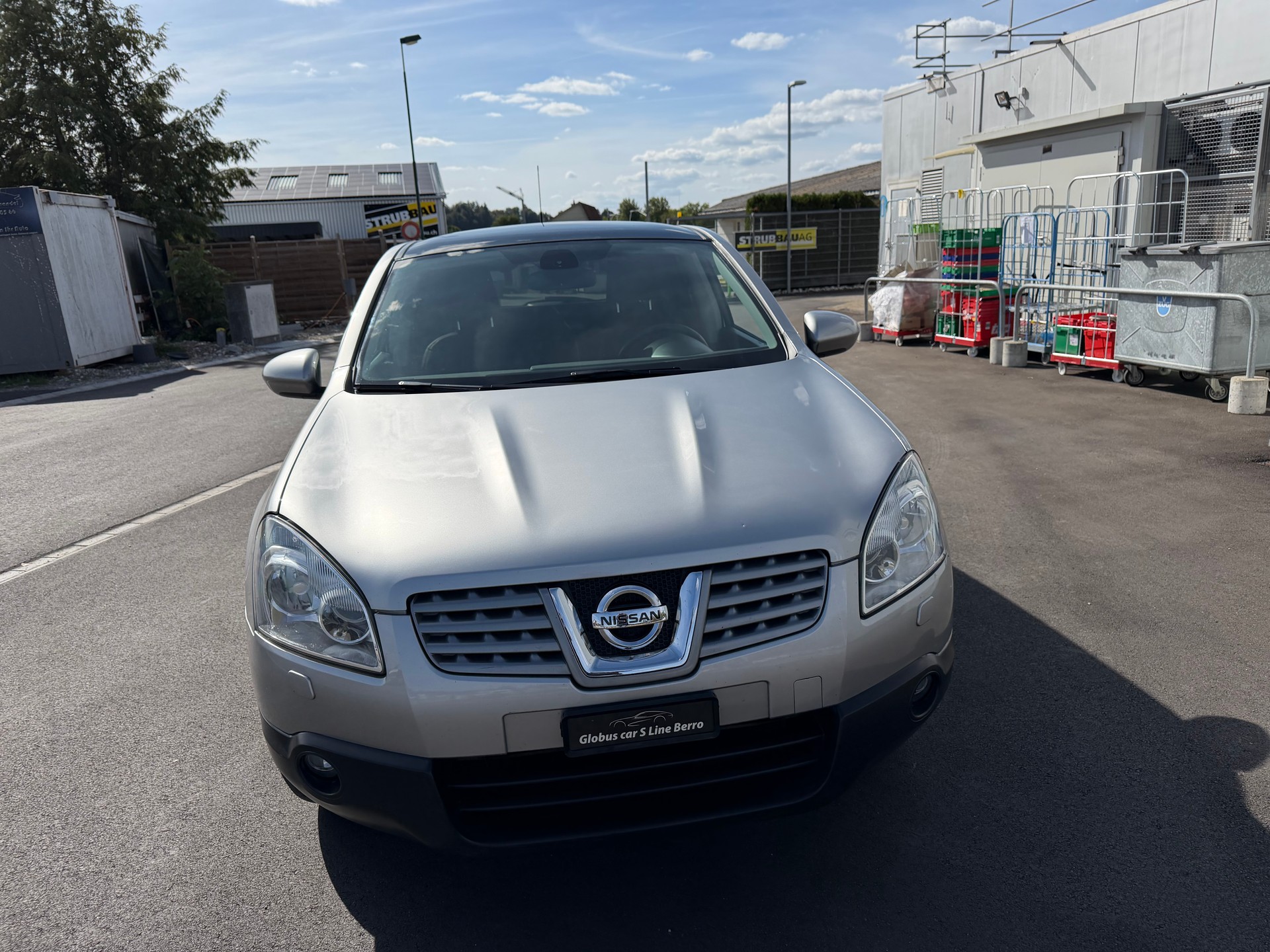 NISSAN Qashqai 2.0 dCi 4WD Lounge Automatic