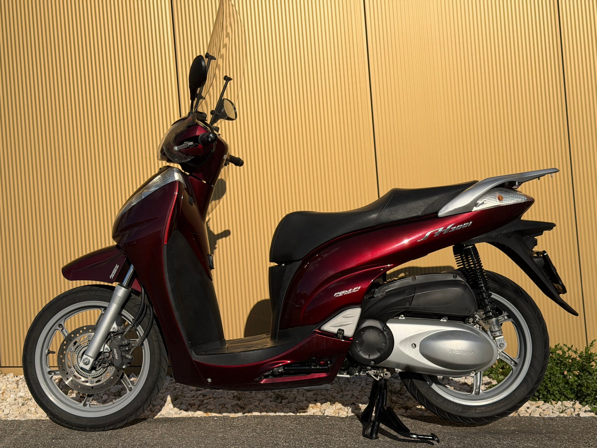 HONDA SH 300 i ABS-image-10