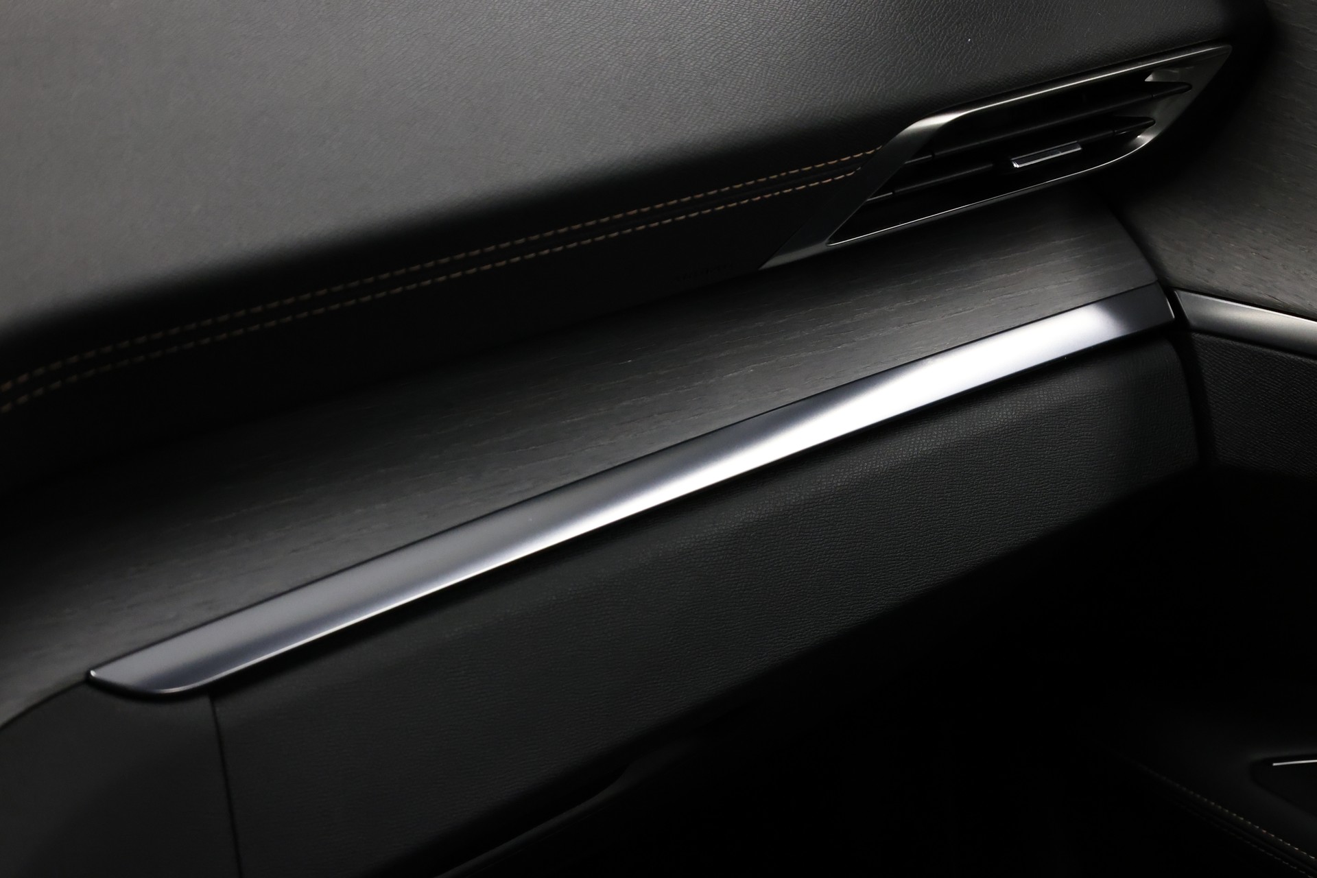 PEUGEOT 3008 2.0 BlueHDi 180 GT-image-29