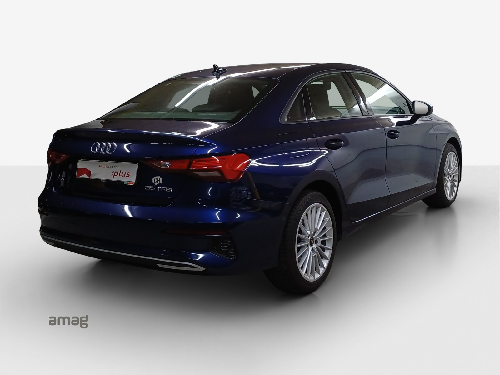 AUDI A3 Limousine 35 TFSI advanced S-tronic-image-4