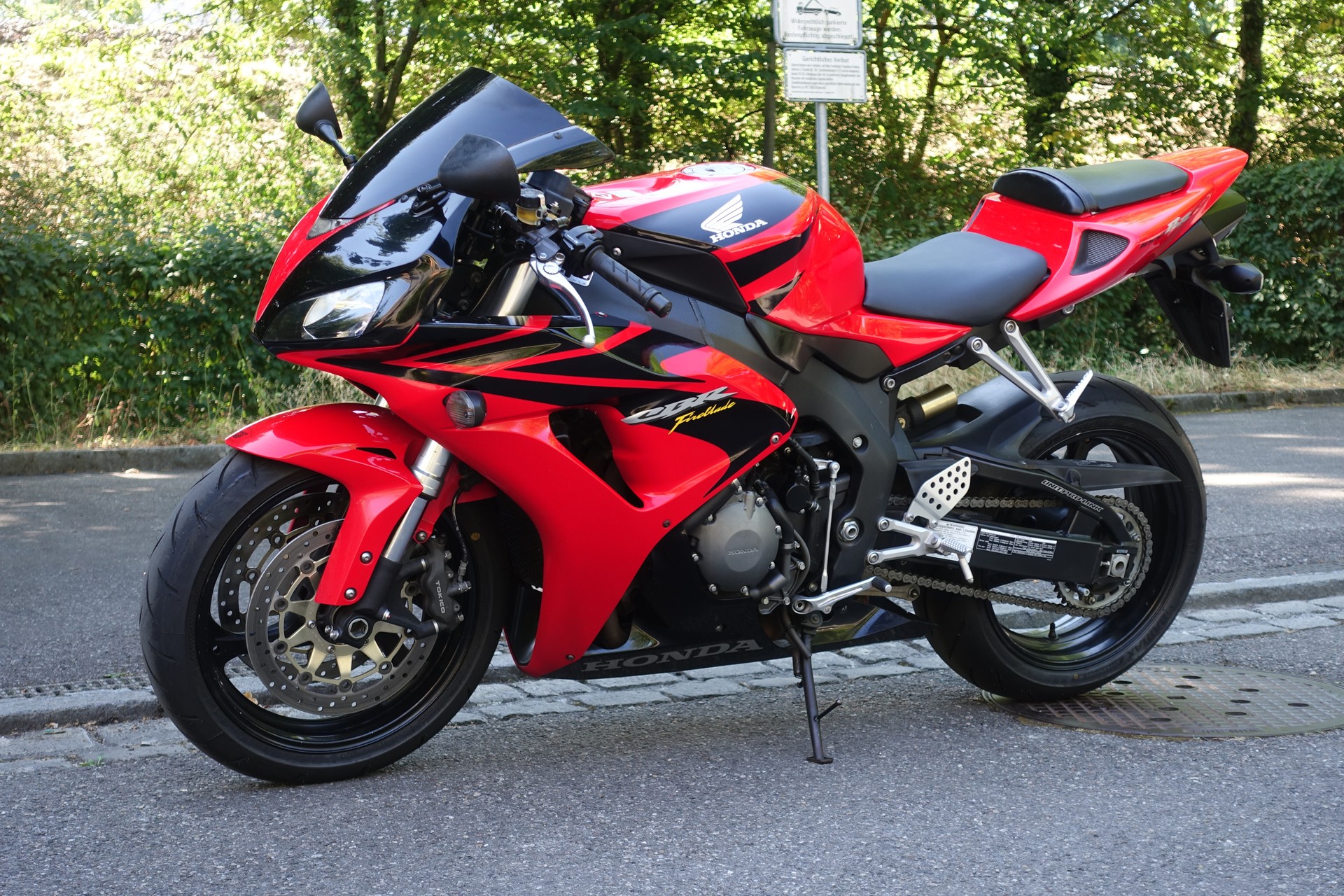 HONDA CBR 1000 RR Repsol-image-4