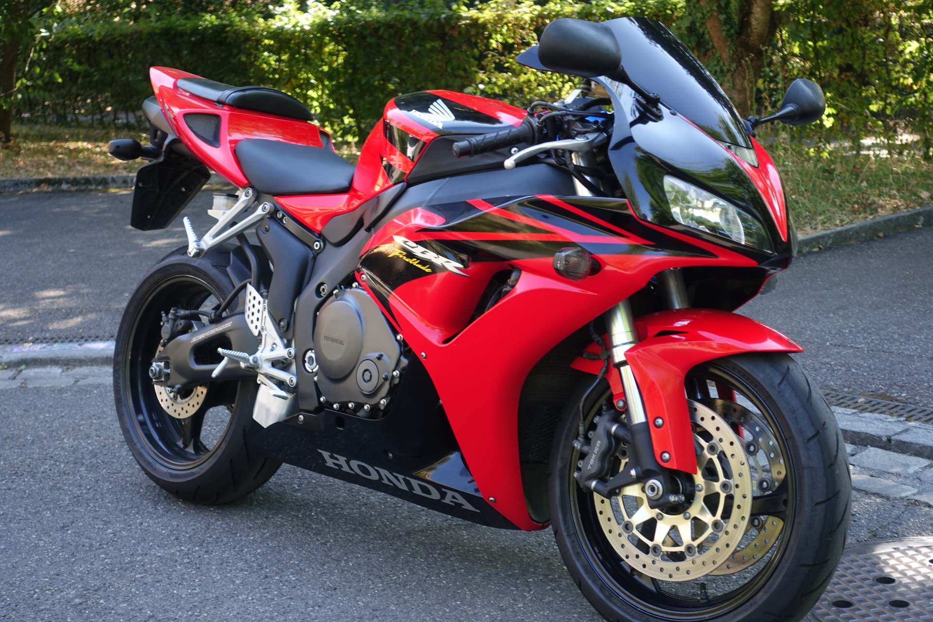 HONDA CBR 1000 RR Repsol-image-7