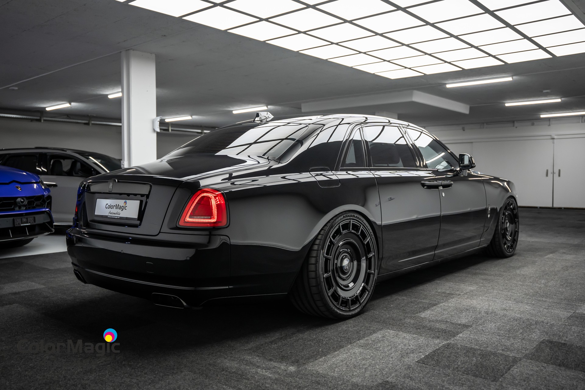 ROLLS-ROYCE * GHOST BLACK BADGE * BESPOKE TAILORED PURPLE INTERIEUR * EINMALIG IN EUROPA *-image-8