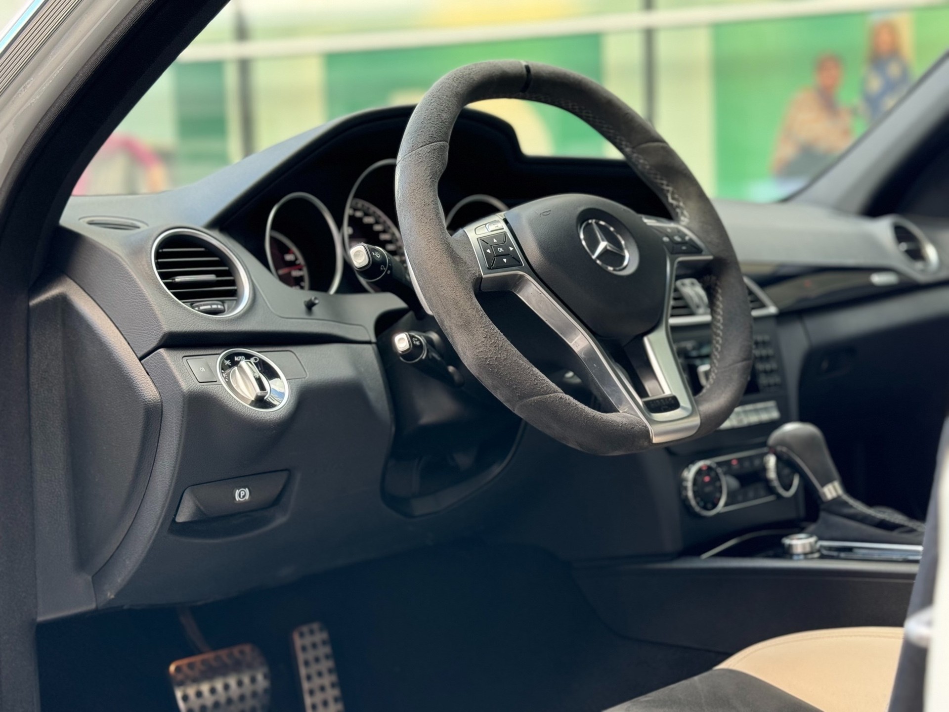 MERCEDES-BENZ C 63 AMG Avantgarde Edition 507 Speedshift MCT-image-29