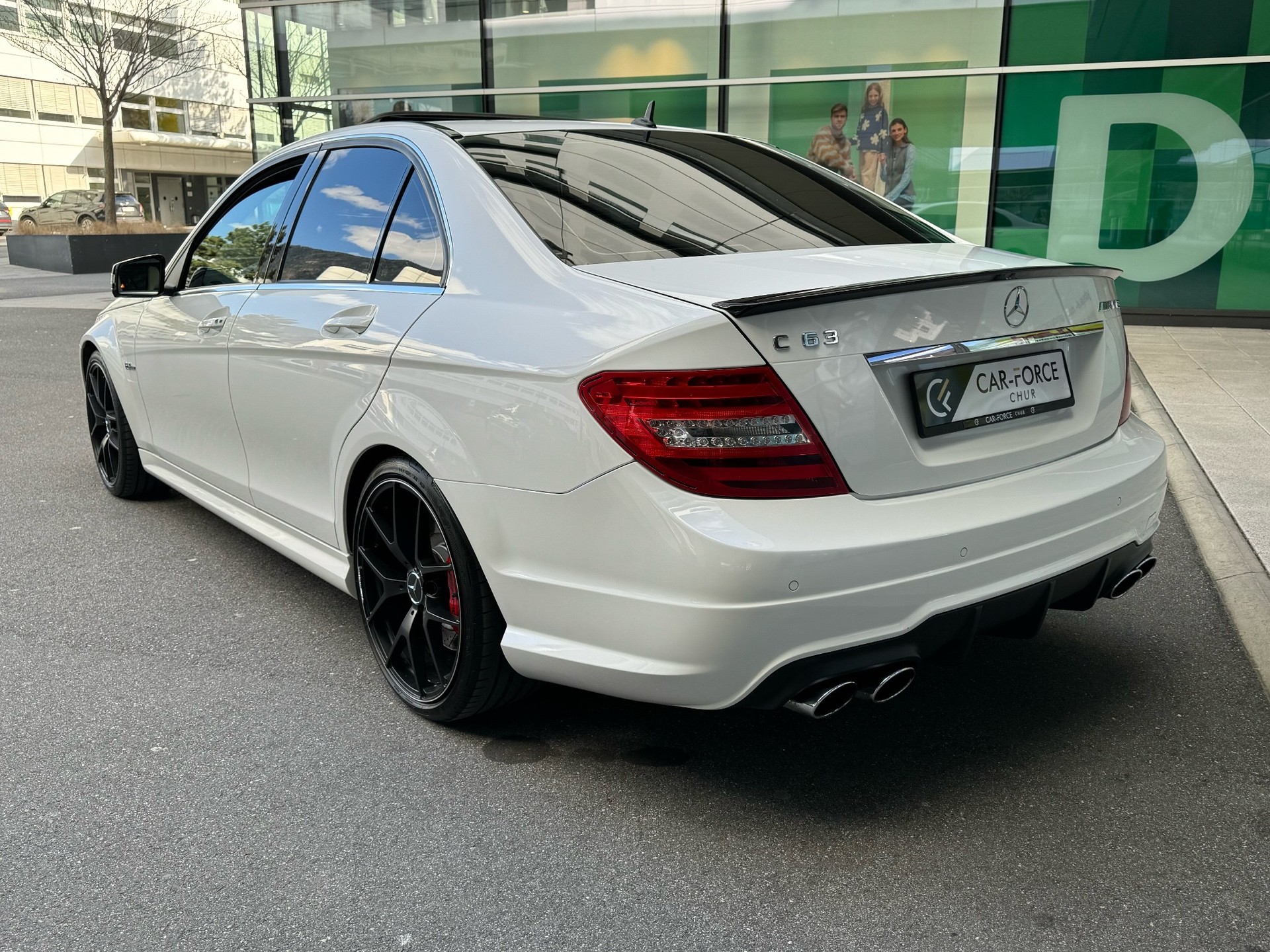 MERCEDES-BENZ C 63 AMG Avantgarde Edition 507 Speedshift MCT-showroom-element-3