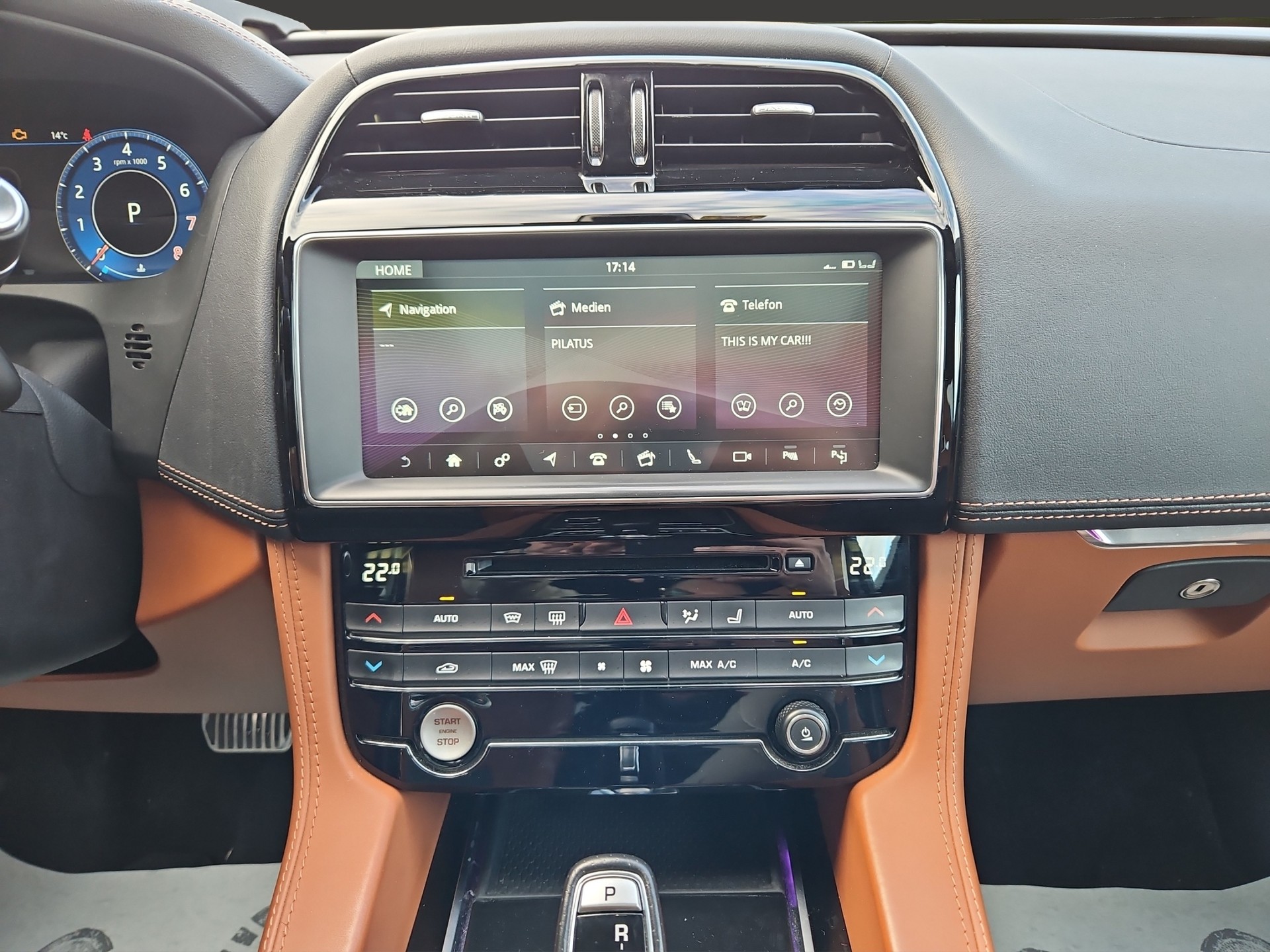 JAGUAR F-Pace 5.0 V8 SVR AWD Automatik-image-13