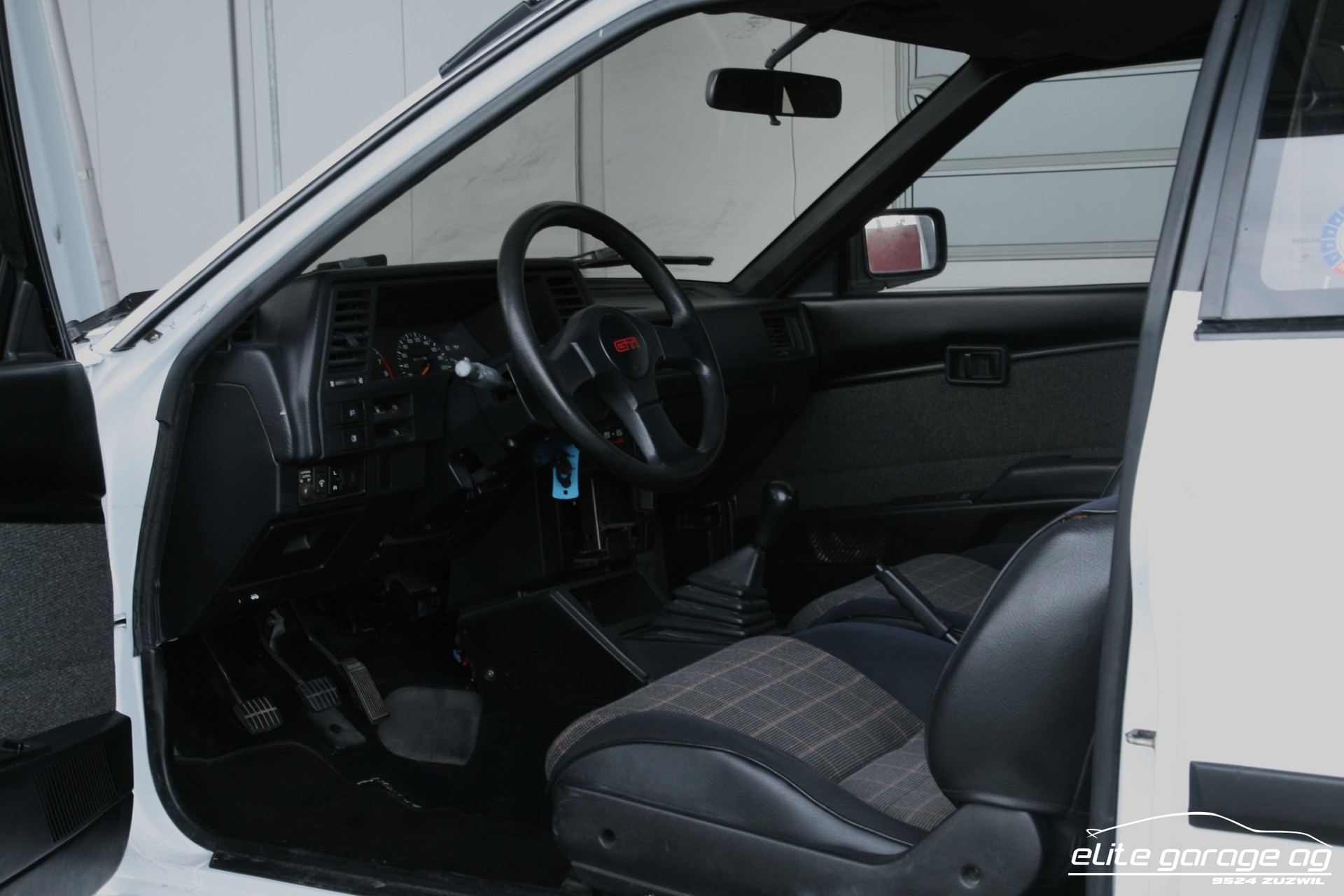 NISSAN Sunny 1.8 GTI 16V-image-13