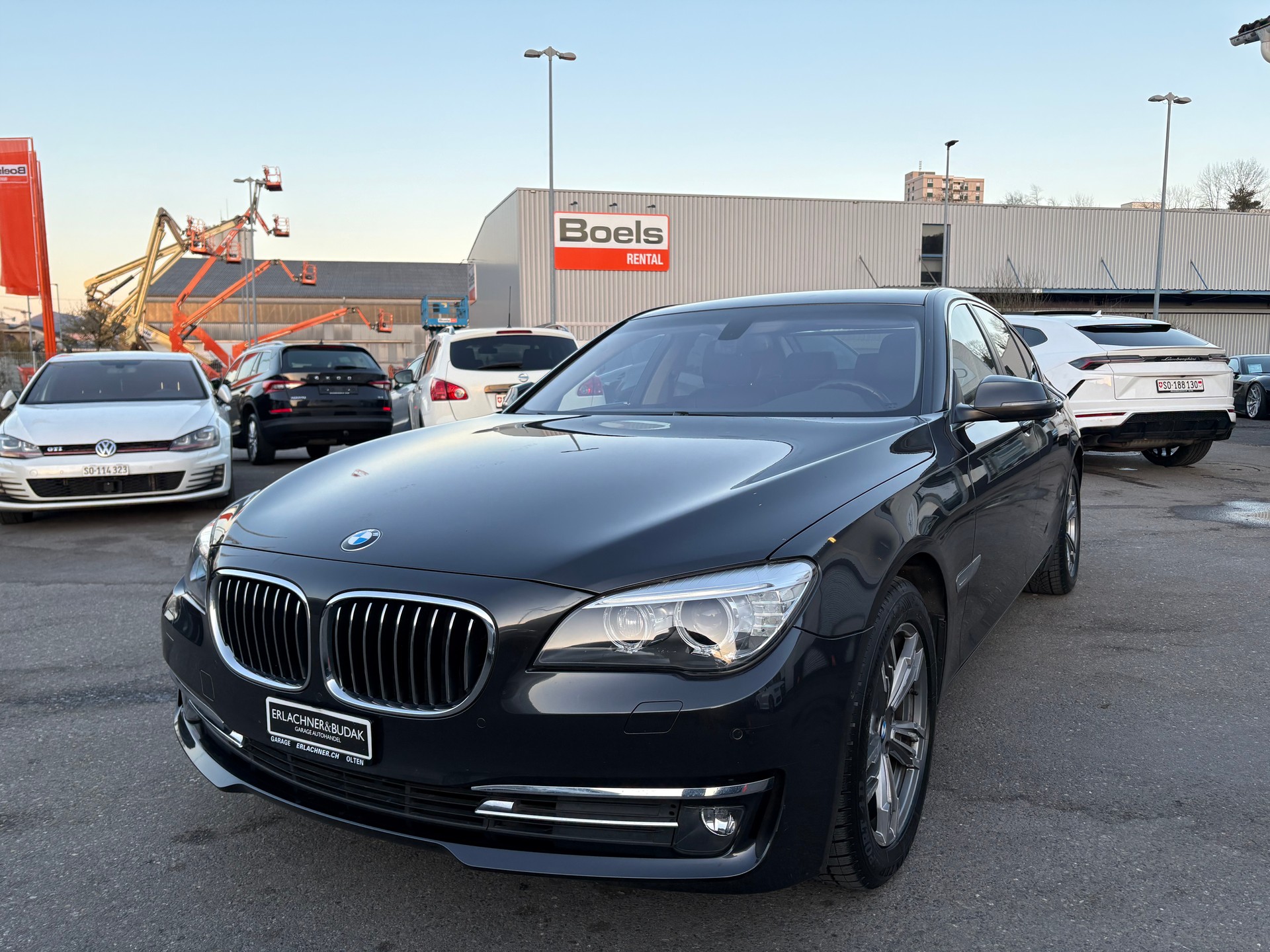 BMW 730d xDrive-showroom-element-1